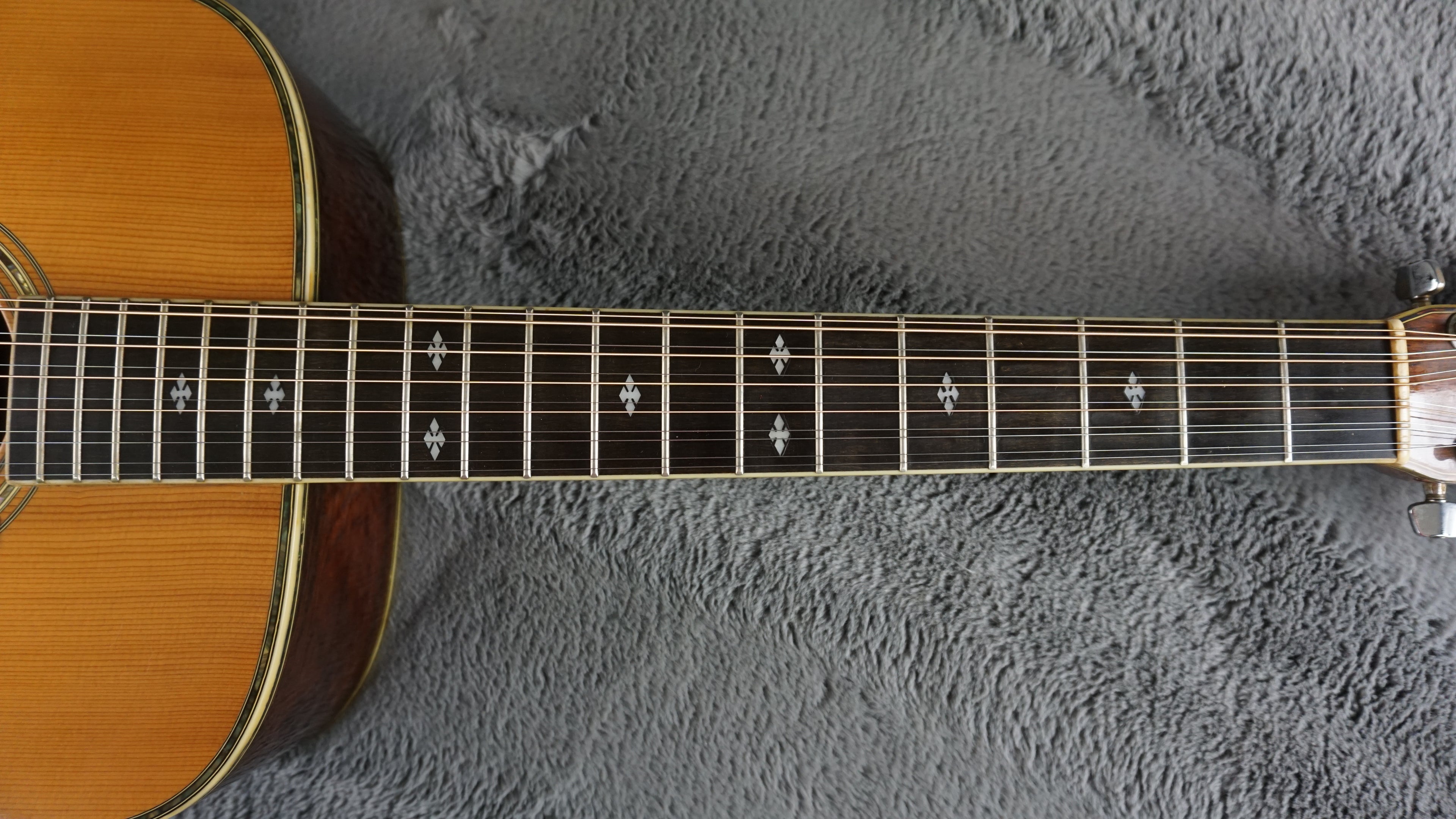 Morris B-60 MIJ 12-String Acoustic w/ 3-Piece Rosewood Back w/ OHSC