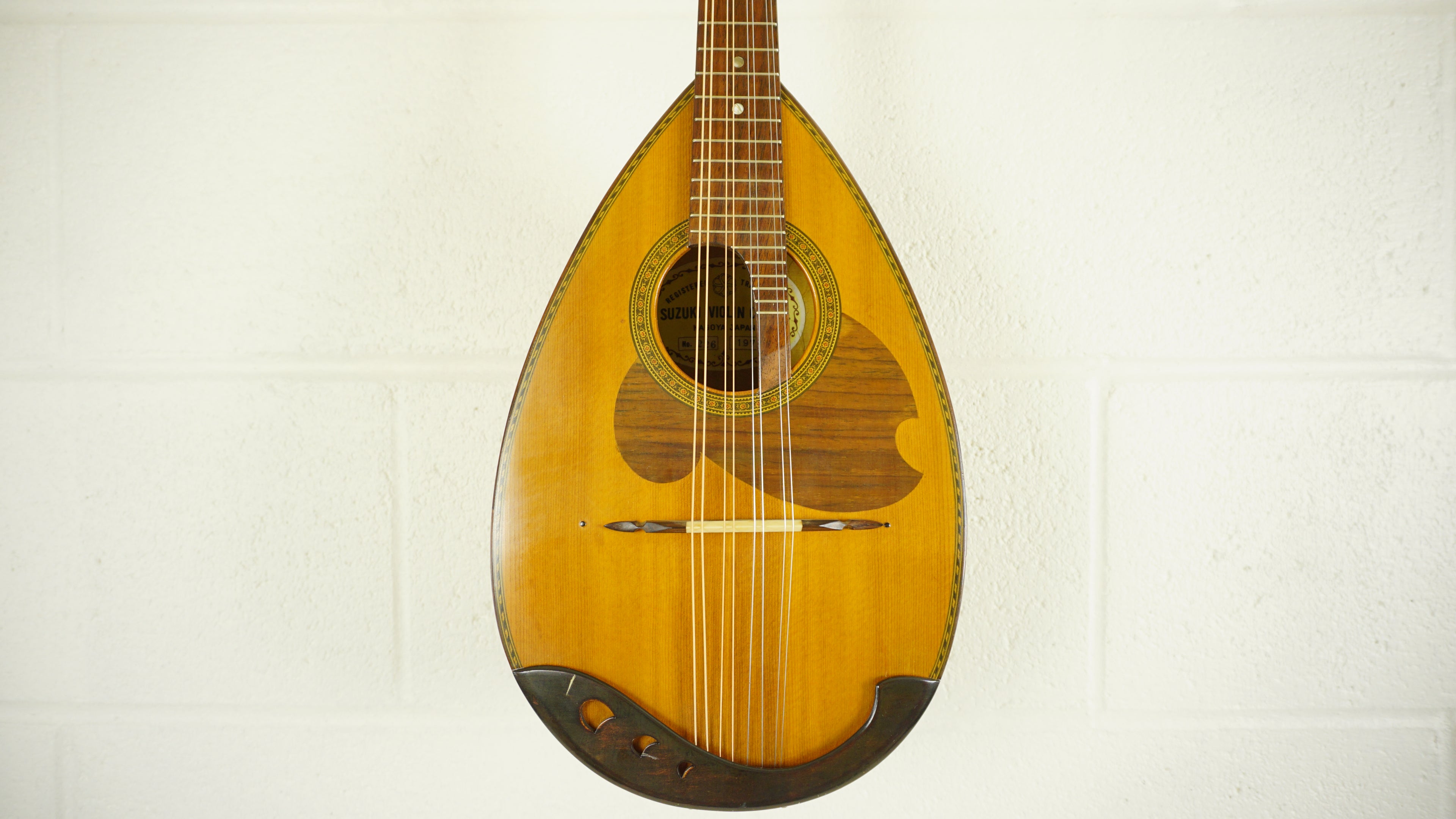 Suzuki No. 226 Bowlback Mandolin 1972 Japan w/ Gig Bag
