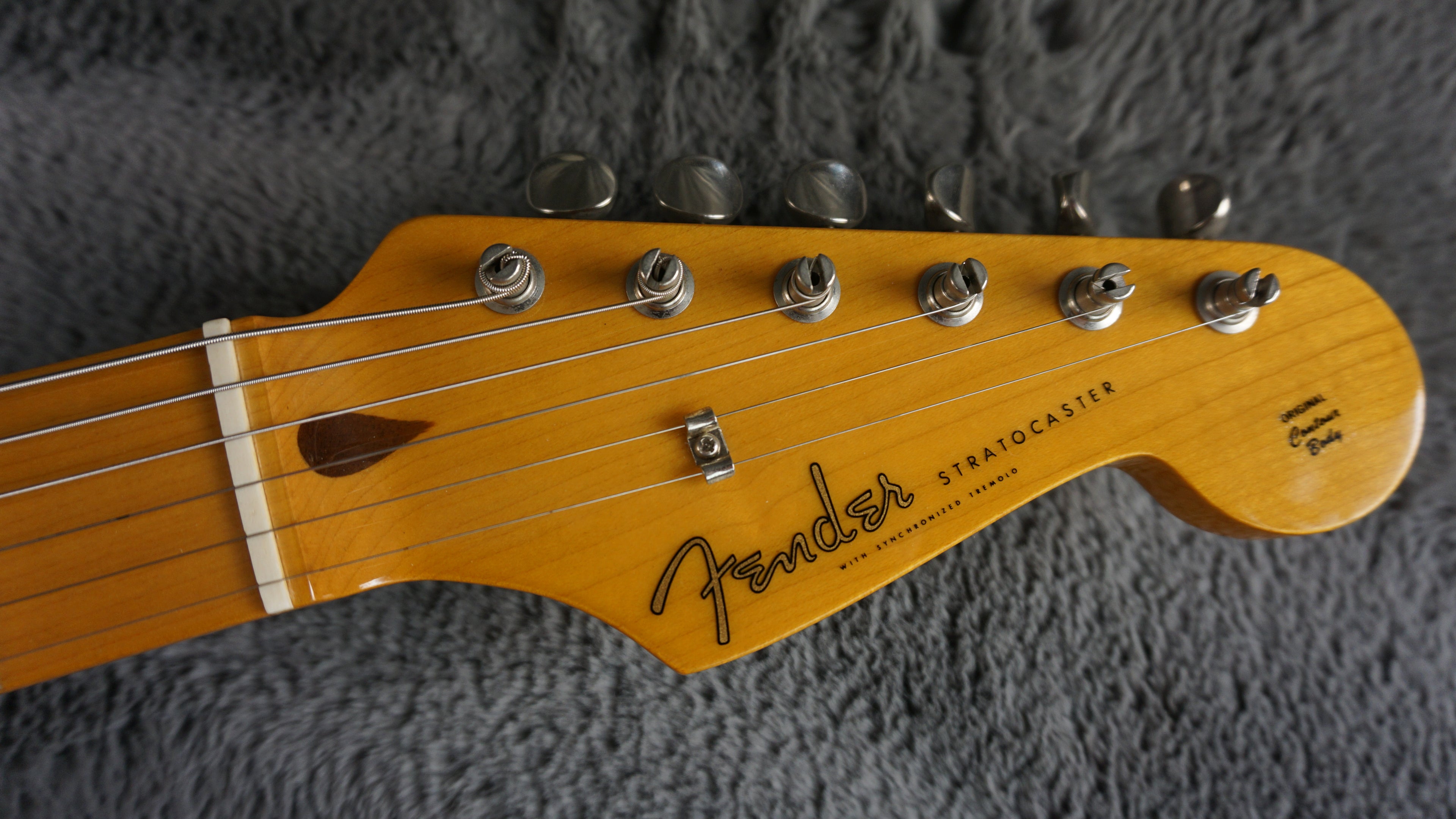 Fender Japan ST57-70TX 2004 Stratocaster 2-Tone Sunburst w/ Texas Special Pickups