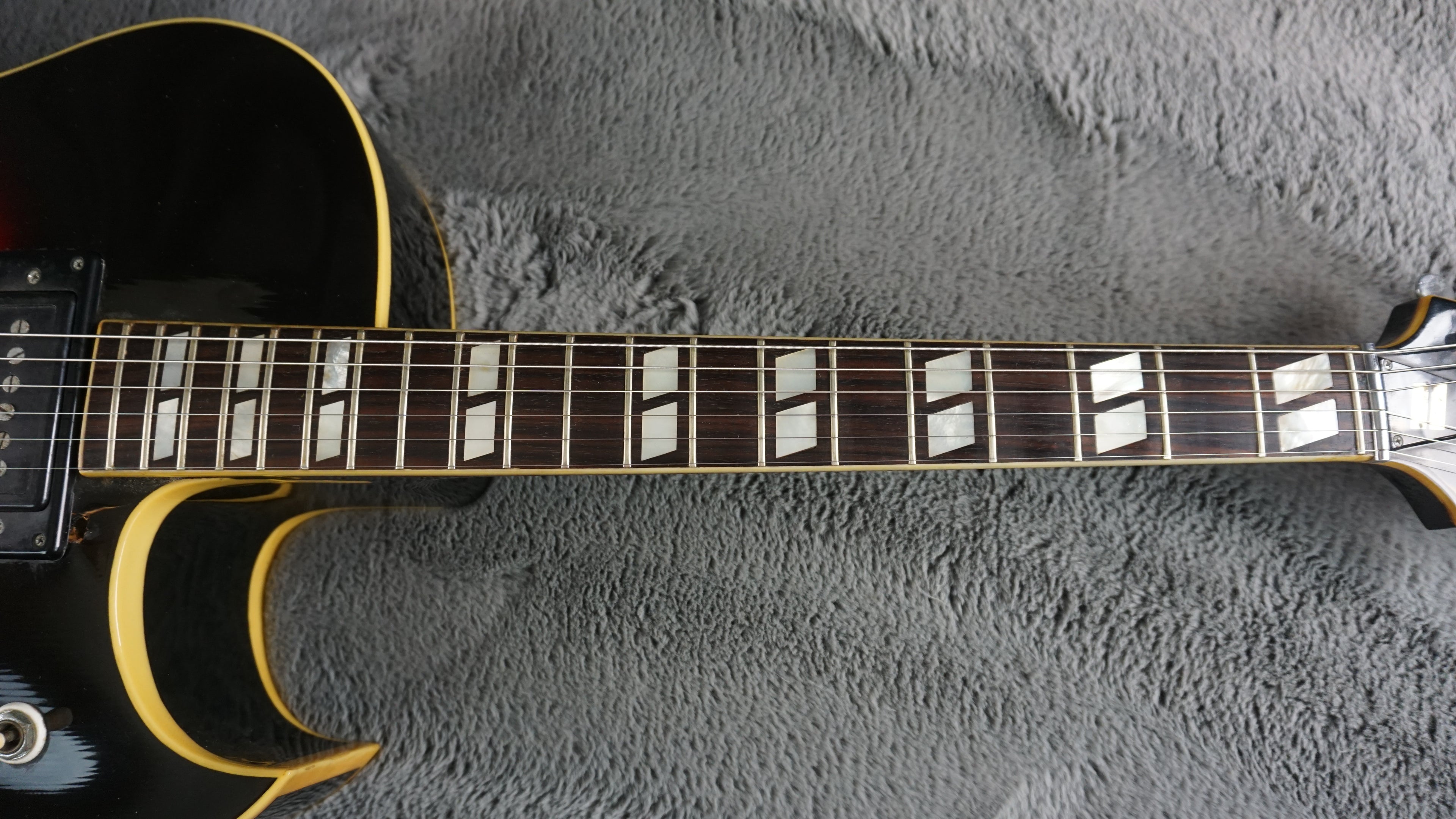 Guyatone Hollowbody Electric 1960s - Sunburst Japan Dual Pickup