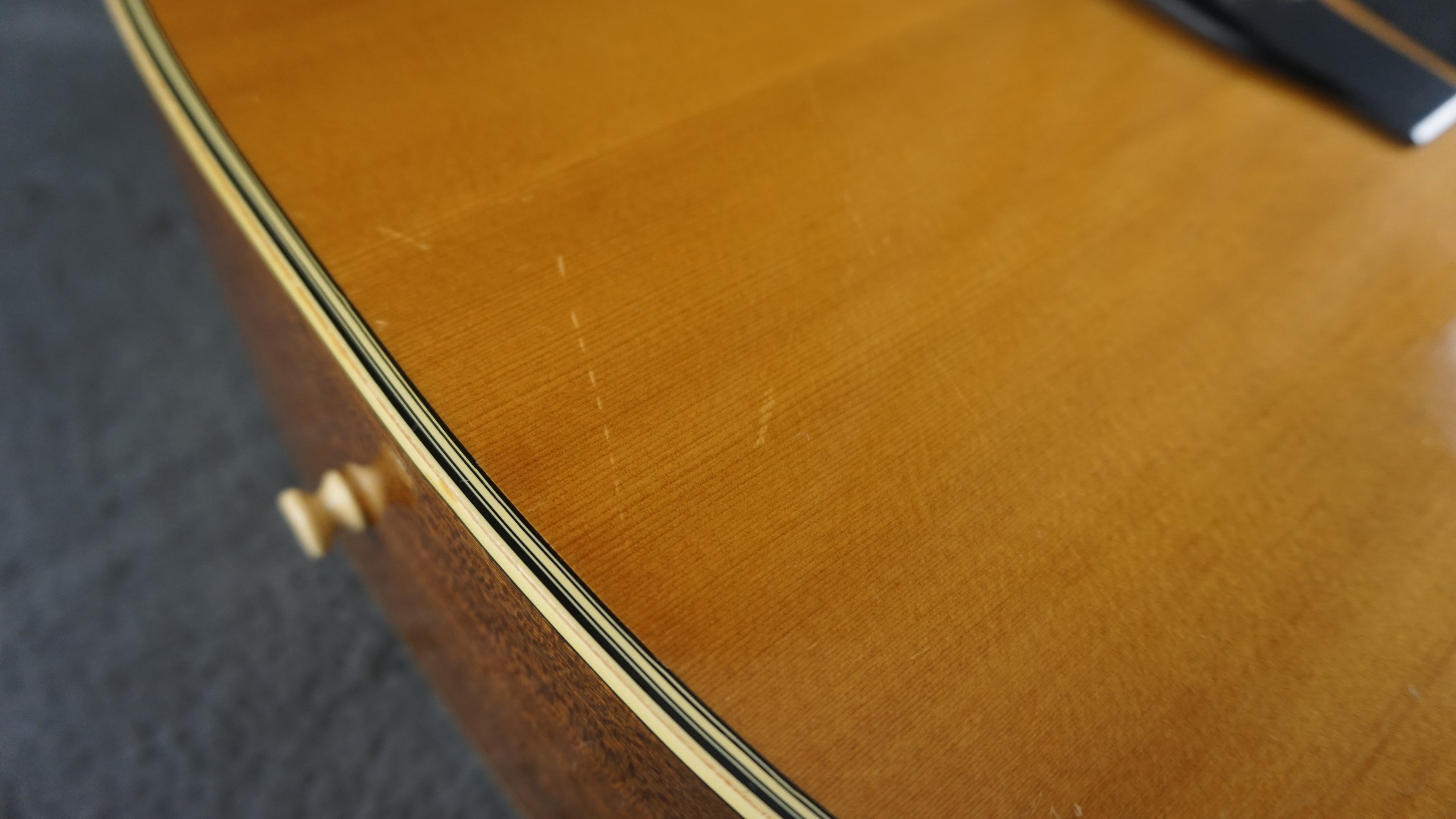 Morris MD-505 Vintage MIJ Dreadnought Acoustic Guitar w/ Hard Case