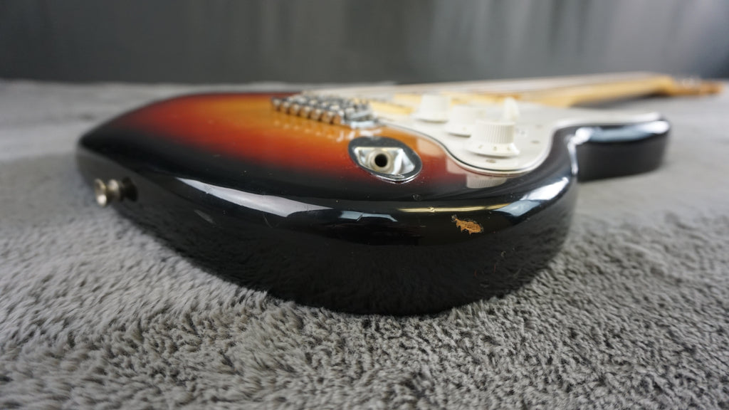 Hisous Excellent Guitar Vintage S Style Sunburst w/ Fernandes Case Japan