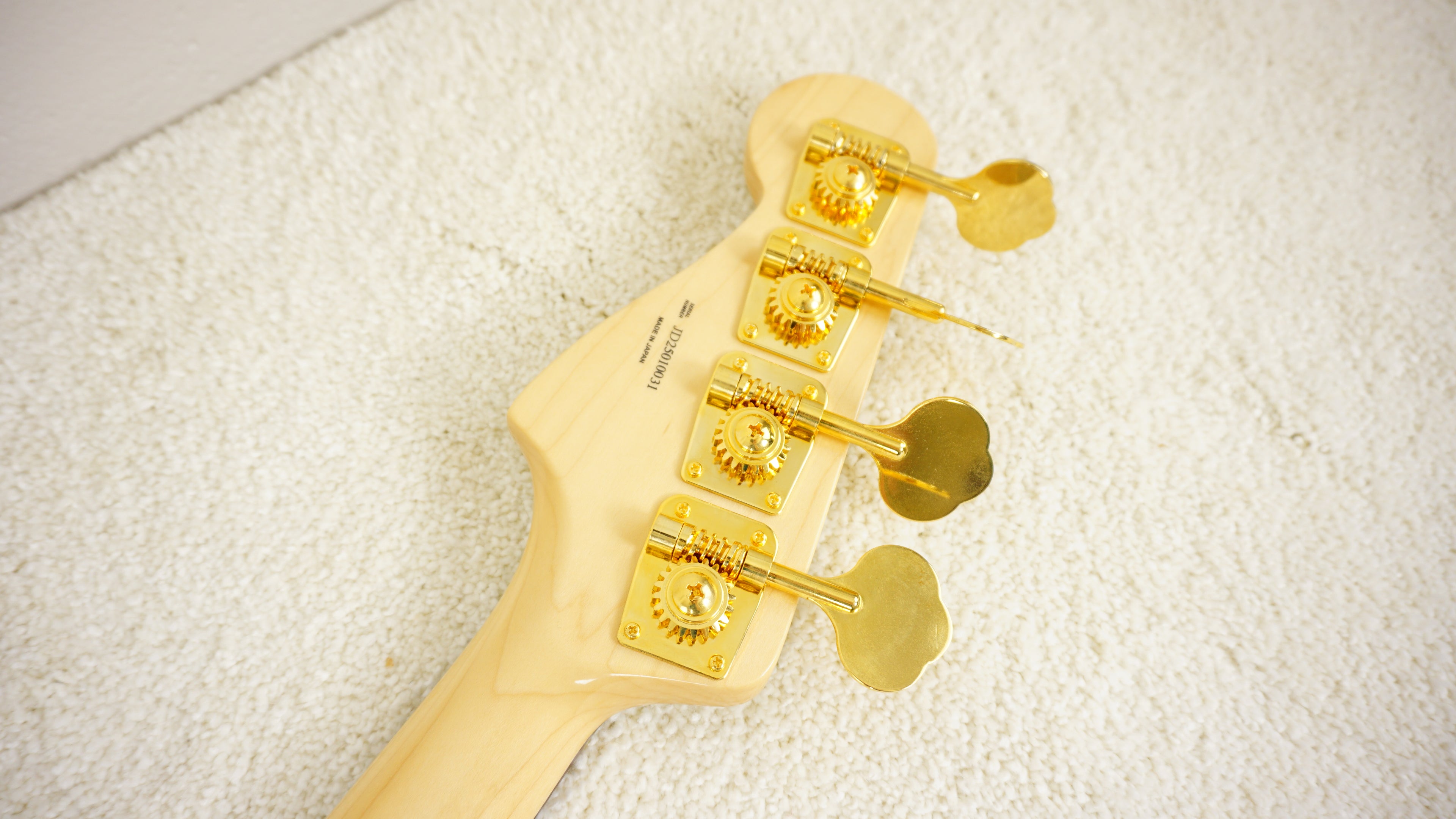 Fender Japan Traditional 60s Precision Bass 2025 - White Pearl