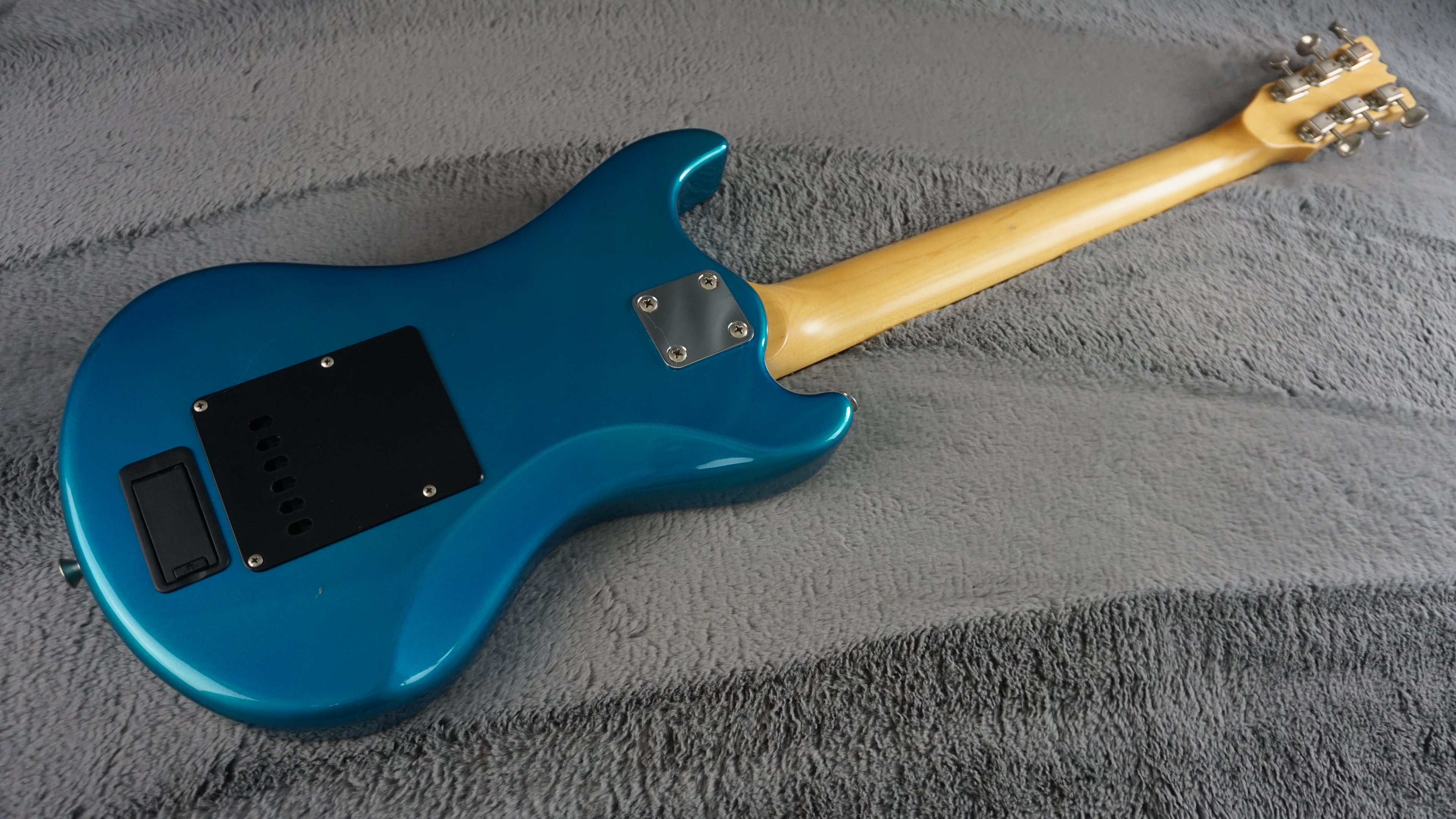 MarineRider Mosrite Ventures Model w/ Built In Amp - Blue