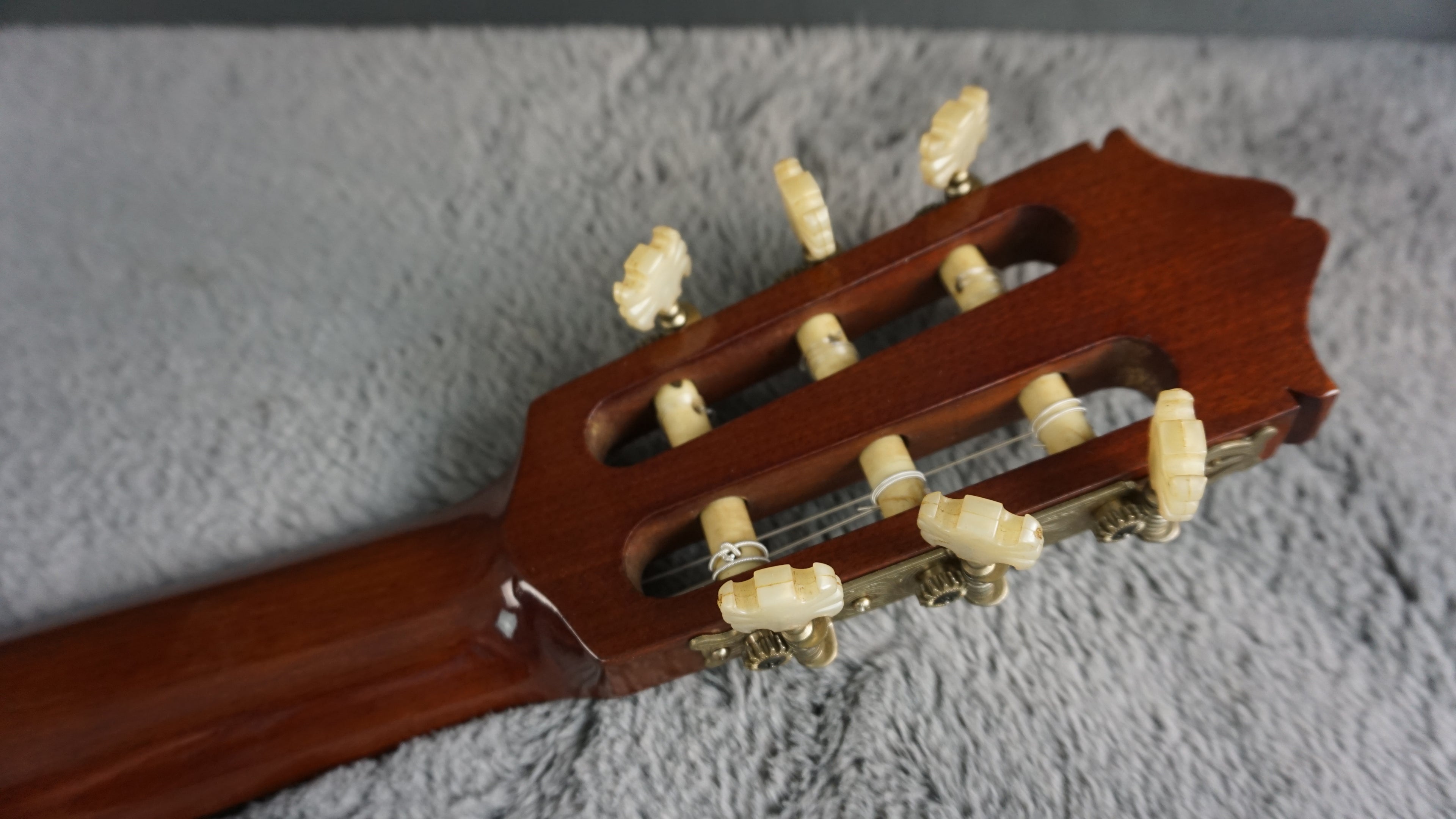 1972 Morris M-10 Classical Guitar – Made in Japan