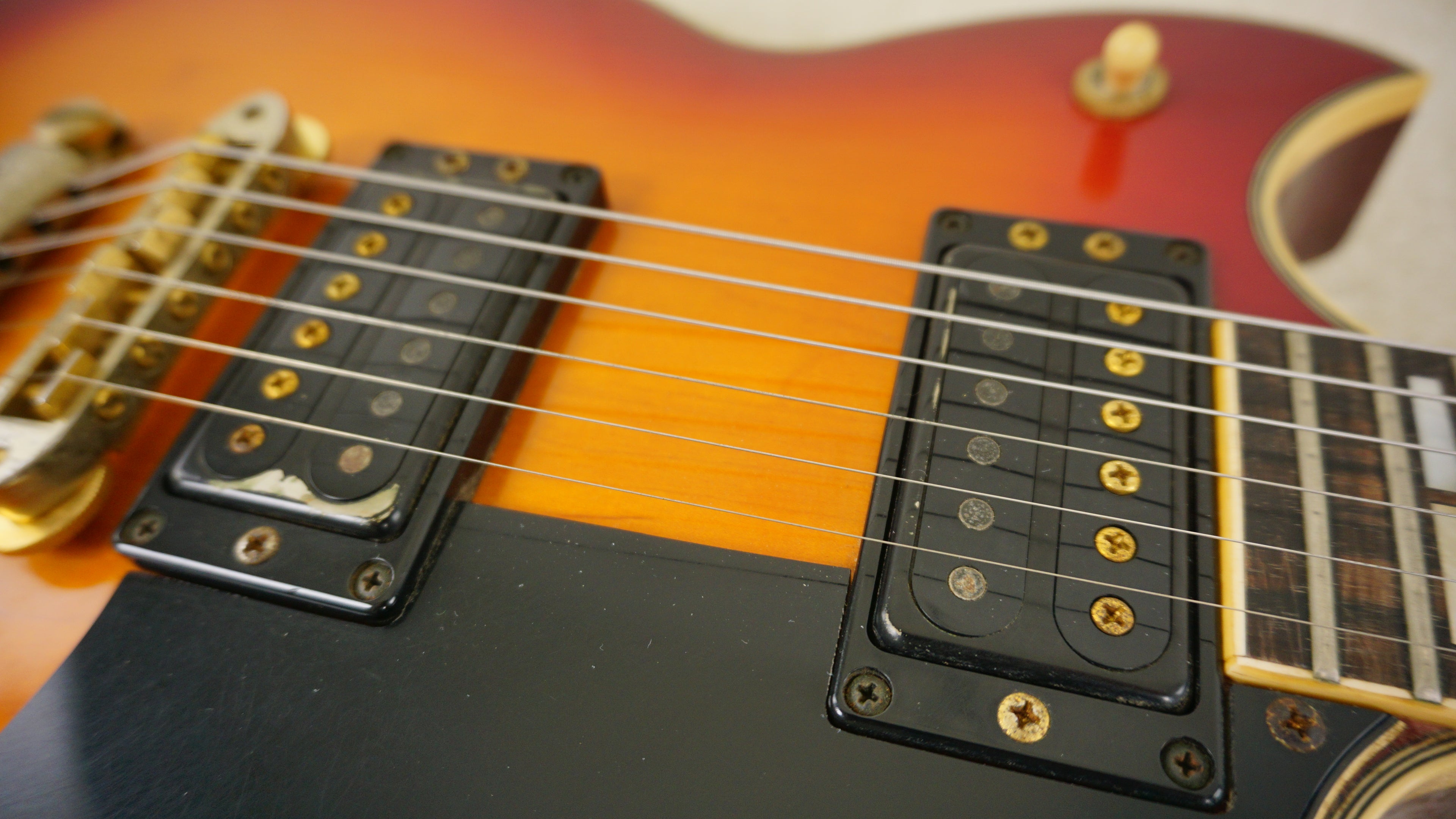 1982 Yamaha SG1000 Cherry Sunburst (CS) – Made in Japan