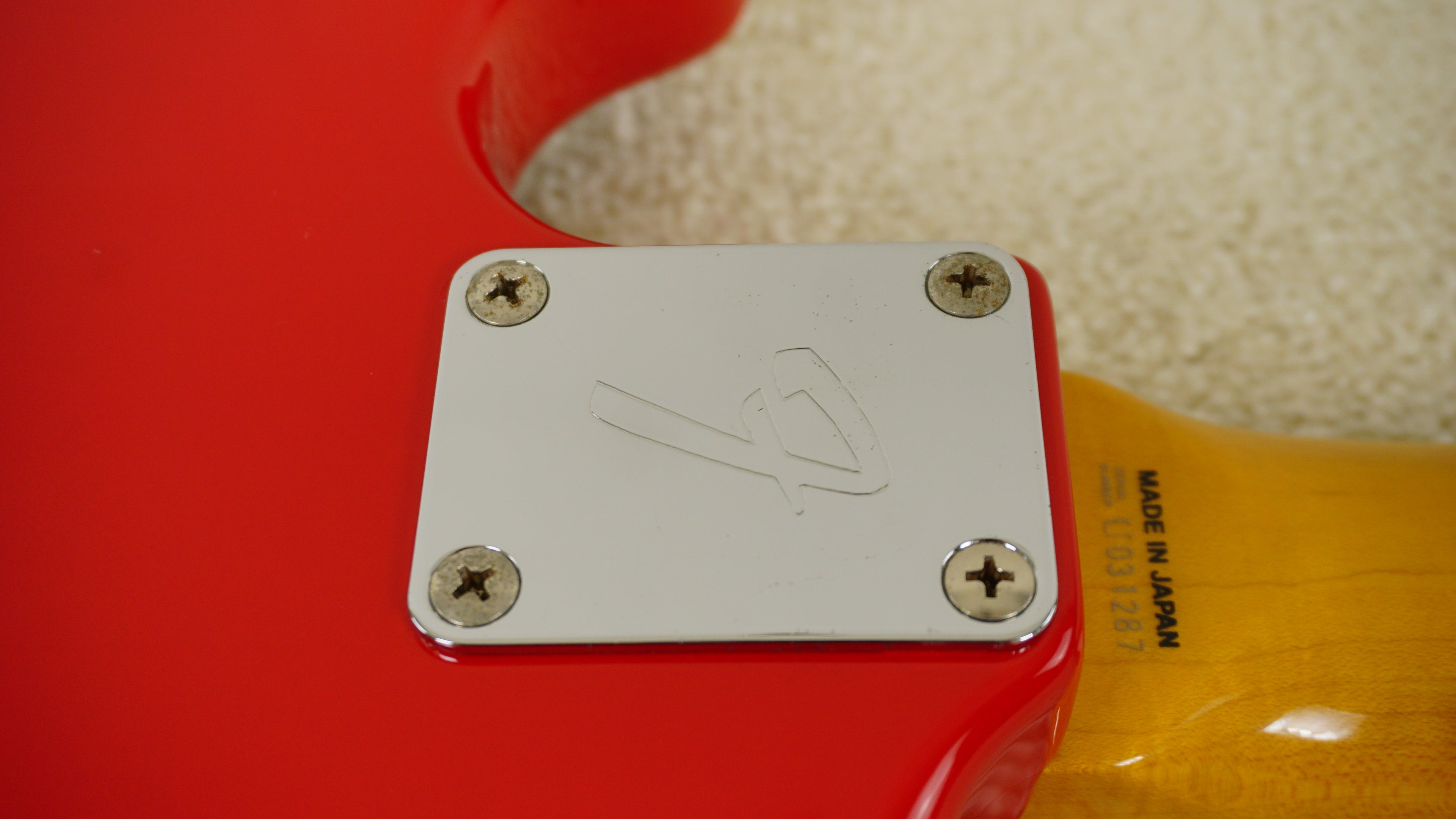 Fender Japan MG-69/MH Mustang Reissue – Matching Headstock – Candy Apple Red – 2010-2011