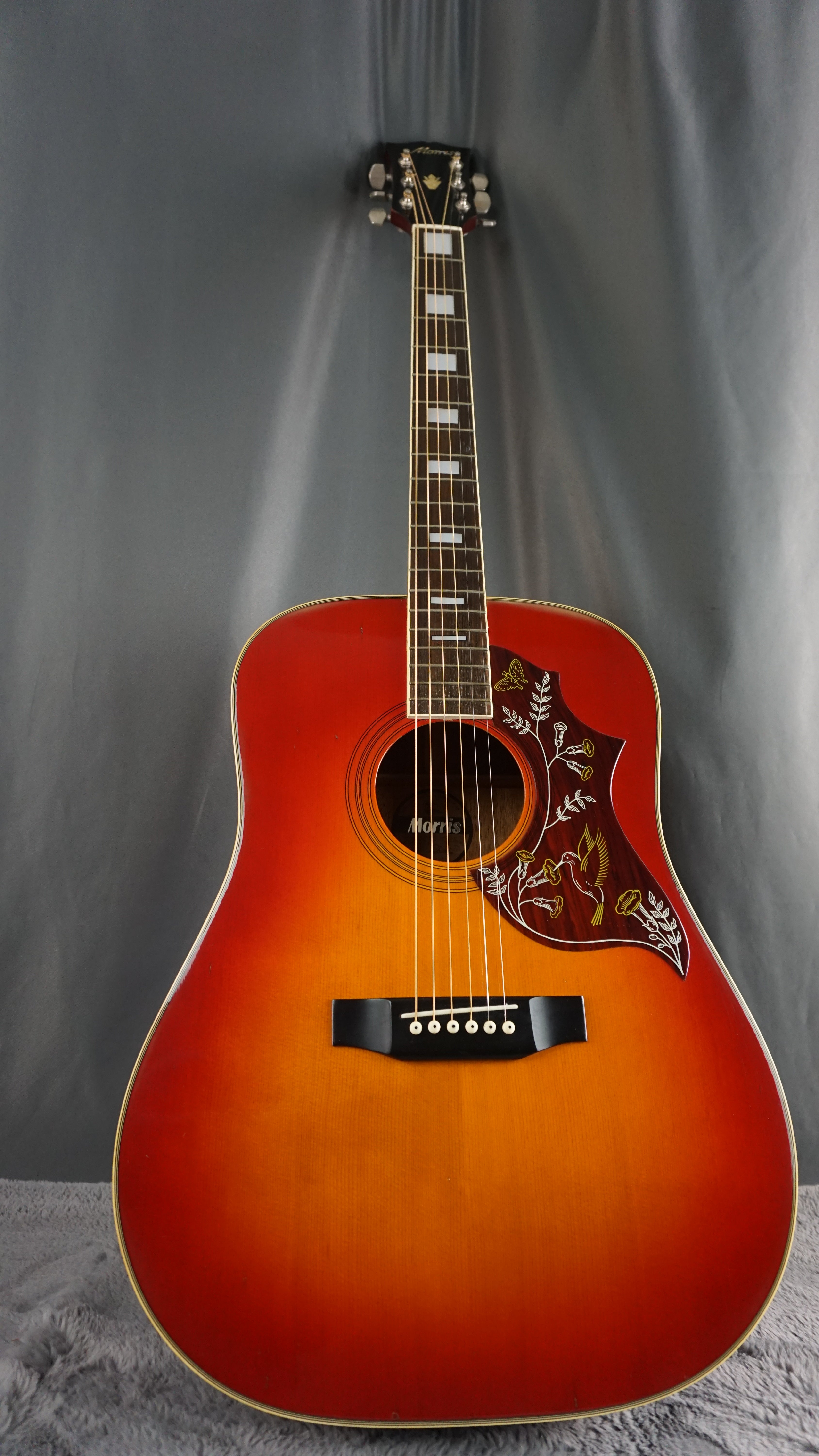 Morris MWH-03-RS MIJ Dreadnought Acoustic Guitar w/ Hard Case