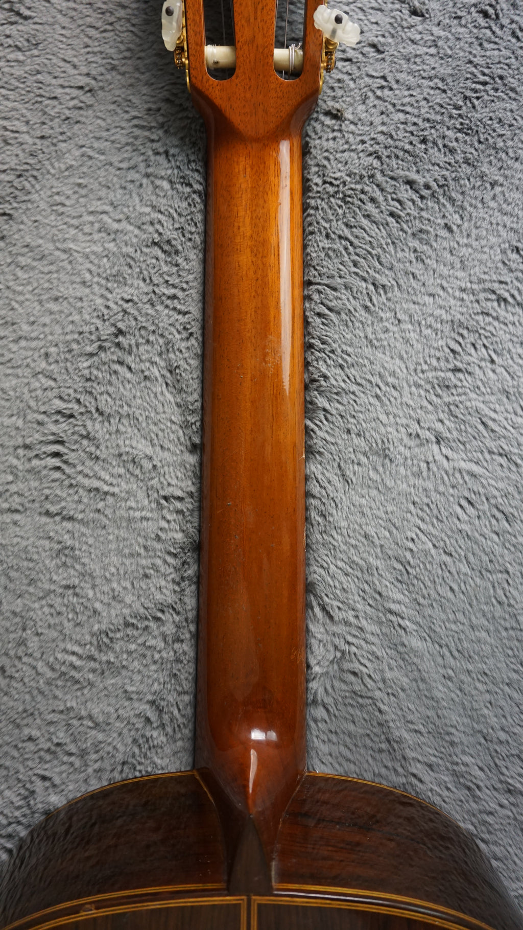 Osamu Tomita Nol. 15 1974 Japan Classical Guitar w/ Hard Case