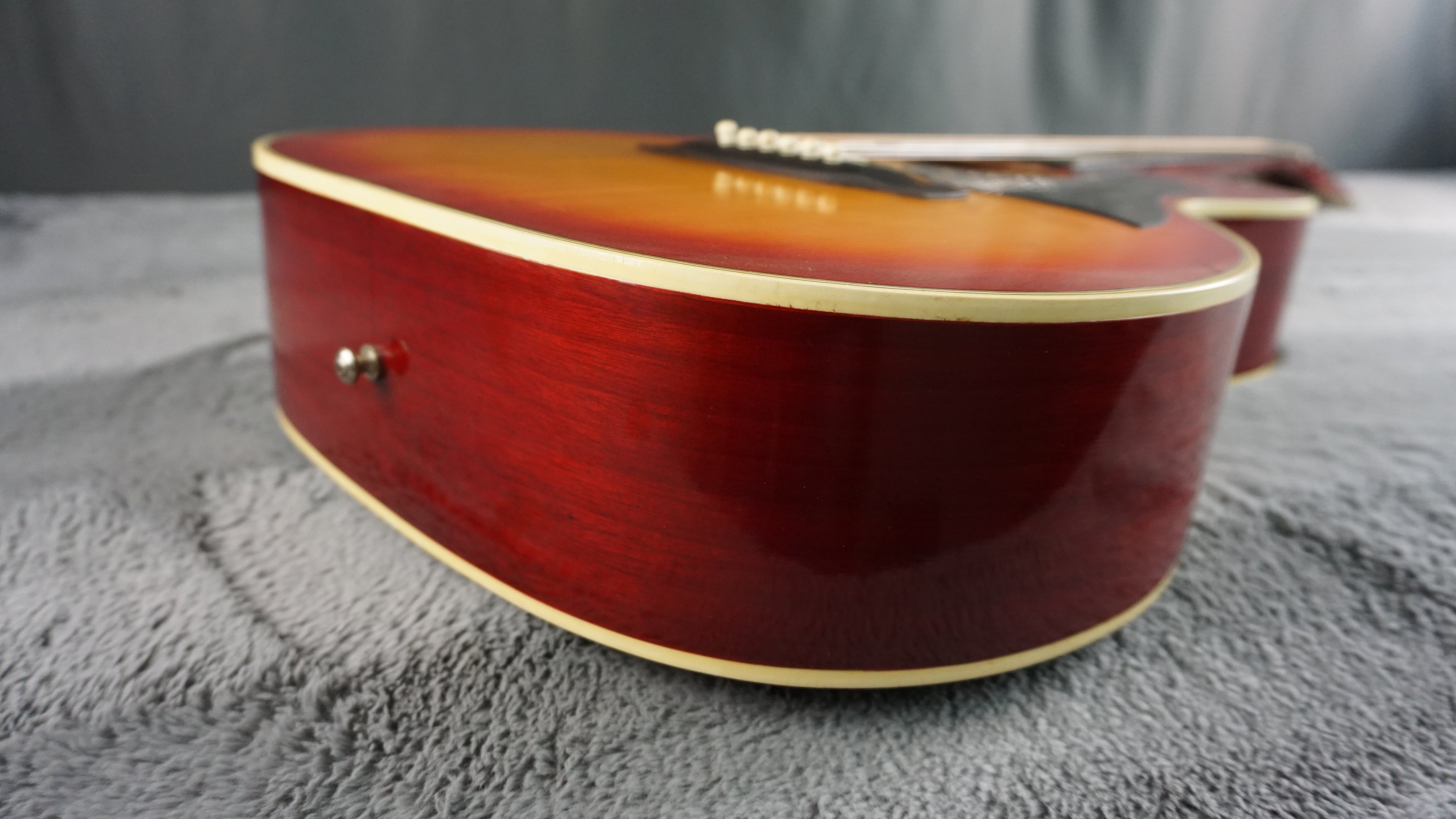 Thomas TM-180 Vintage MIJ Acoustic Guitar Cherry Sunburst w/ Hard Case