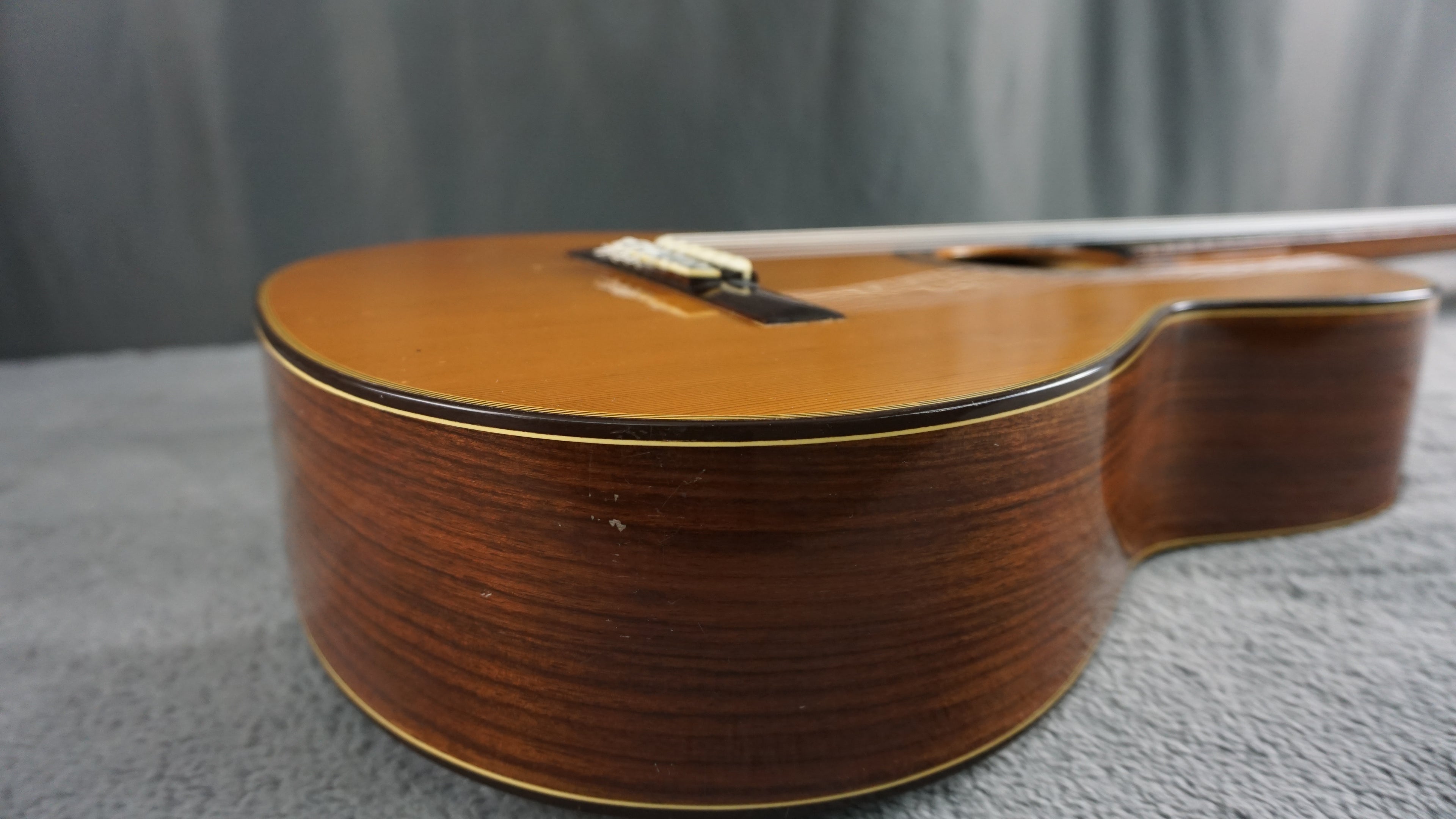 Ryoji Matsuoka M65 Japan Classical Guitar w/ Chipboard Case