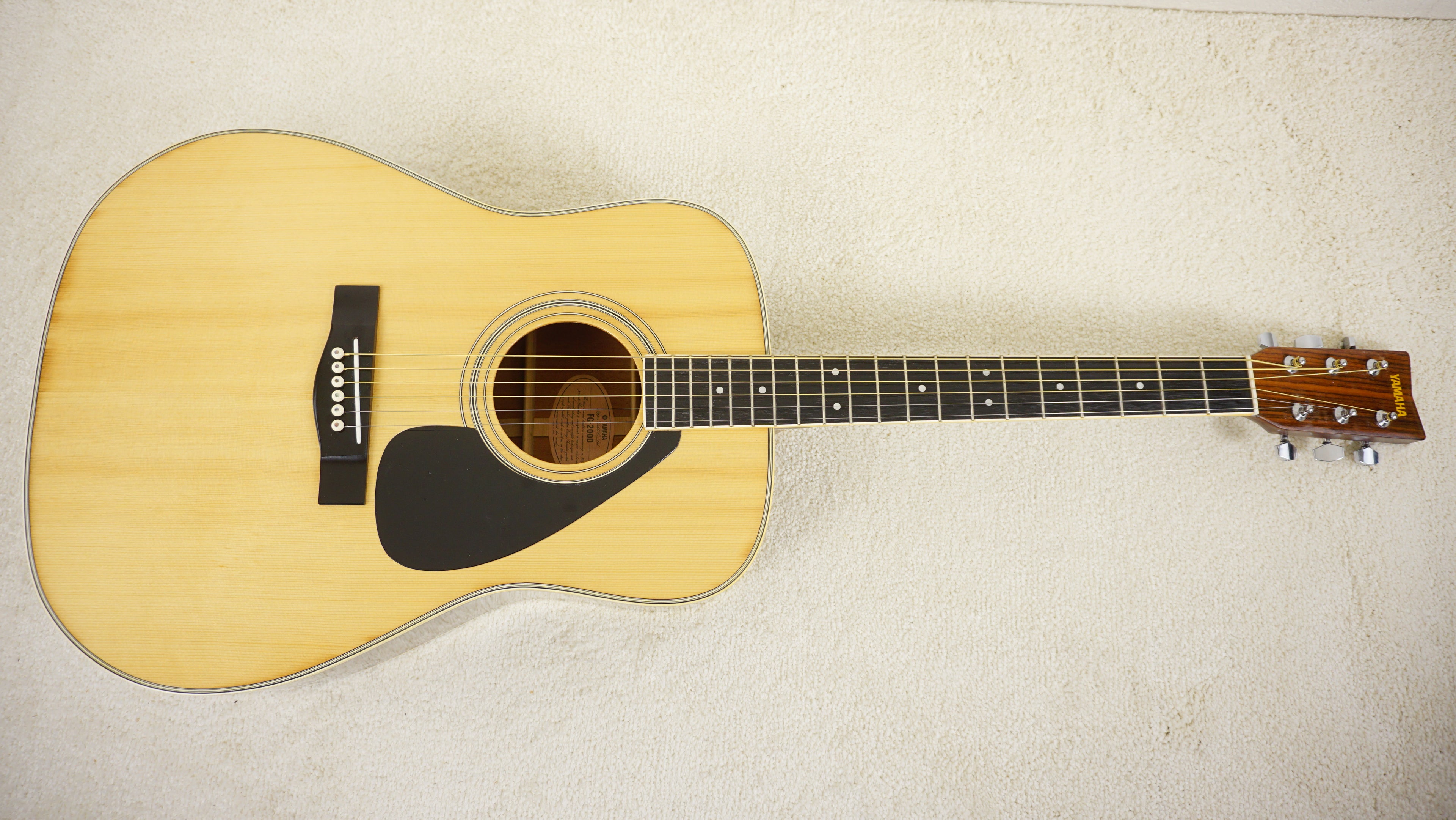 Yamaha FG-200D Dreadnought Acoustic Guitar MIJ Japan w/ Chipboard Case