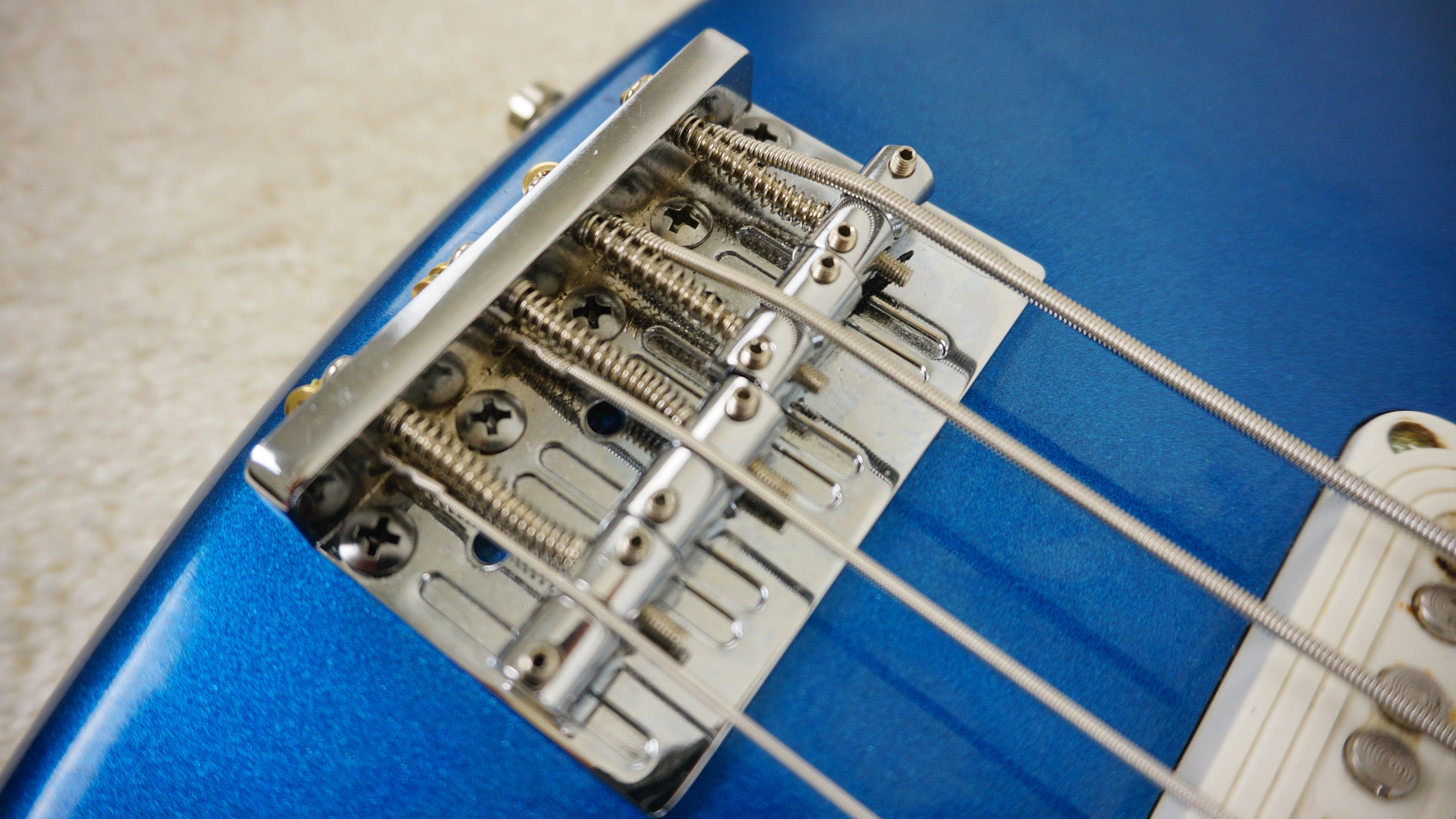 Yamaha SBV-550 - Shelby Blue Japan Bass Guitar