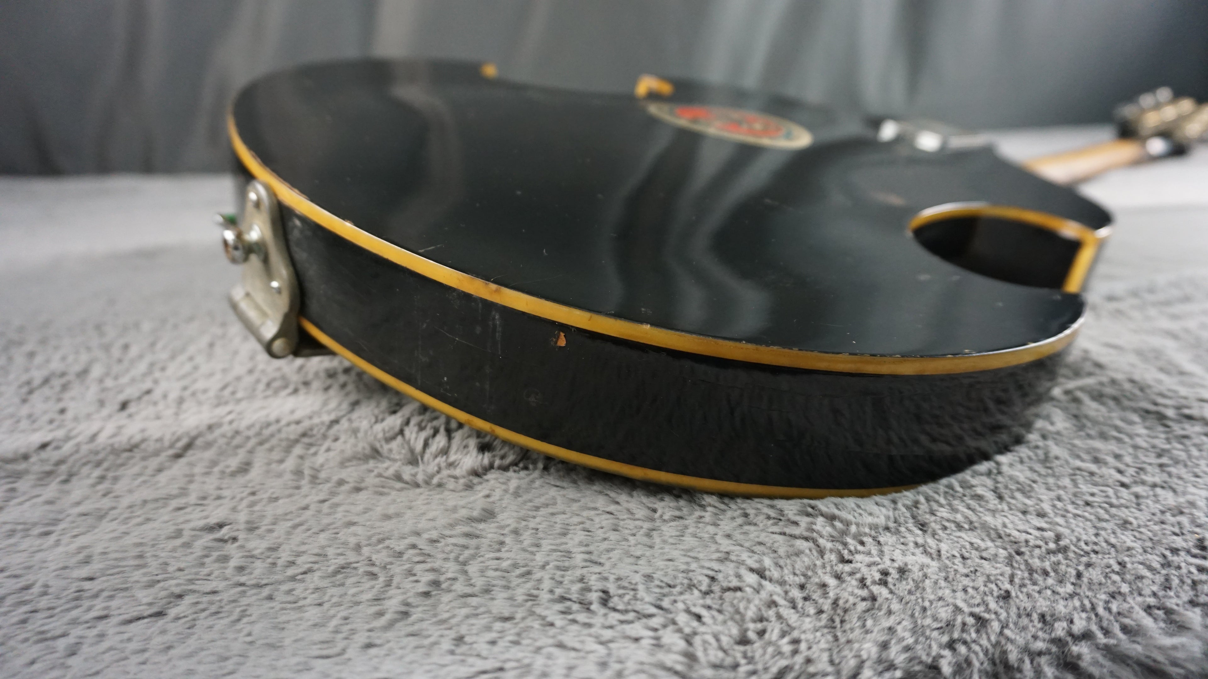 Firstman Liverpool Violin Guitar - Black - Hollow Body Japan