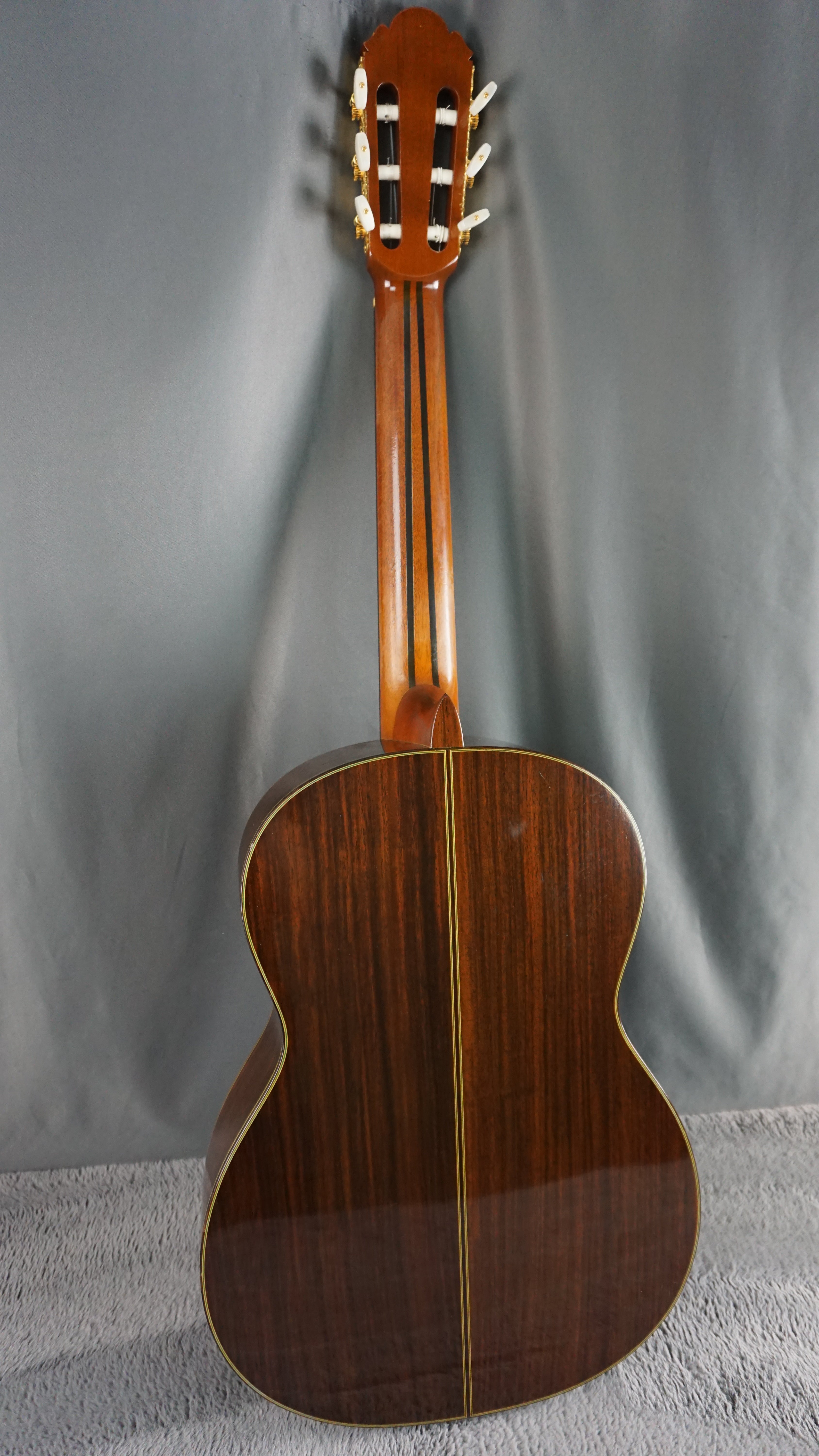 Masaru Kohno No. 15 1979 w/ Hard Case - Rosewood