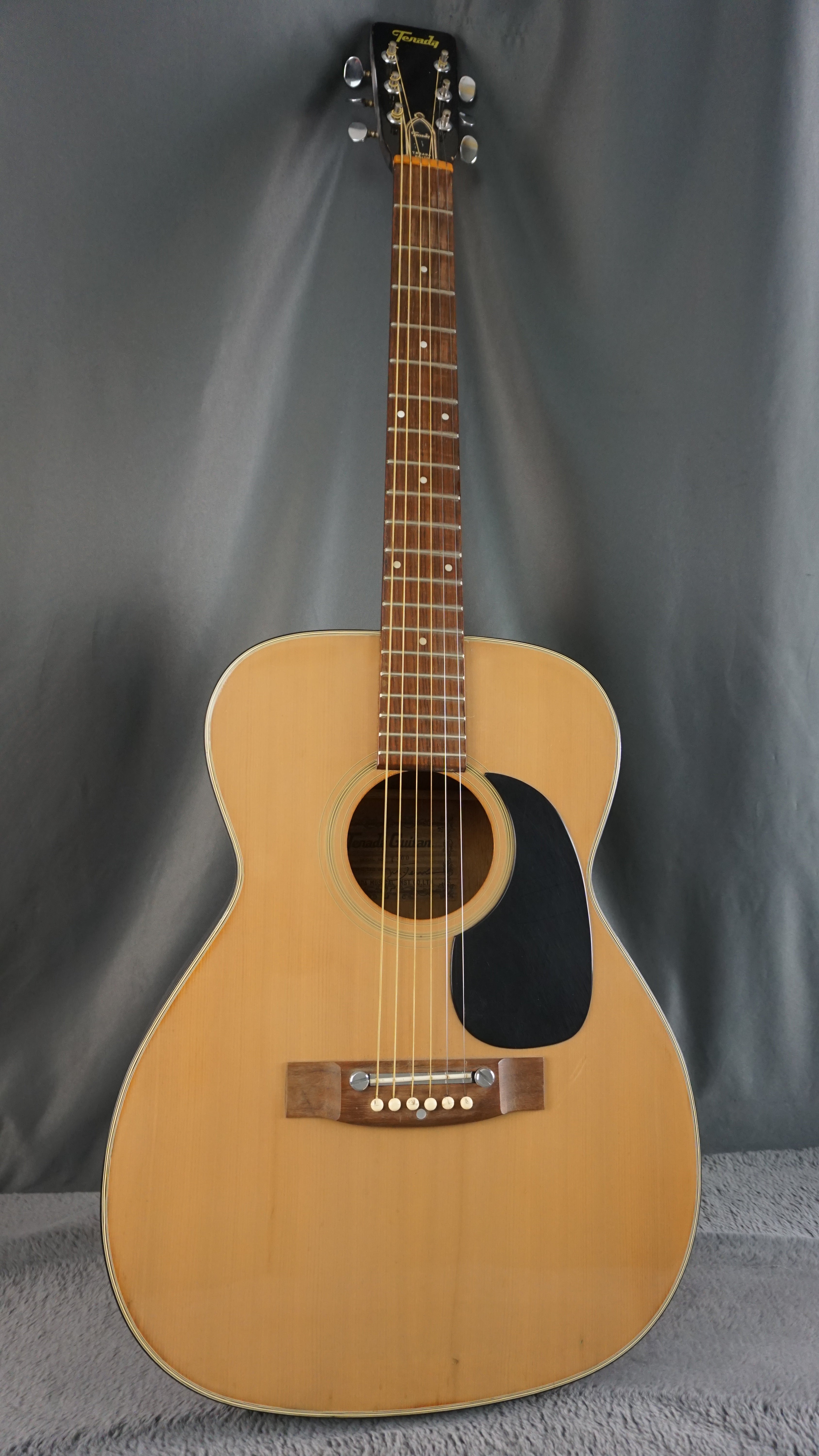 Terada T-700 Japan Acoustic Guitar