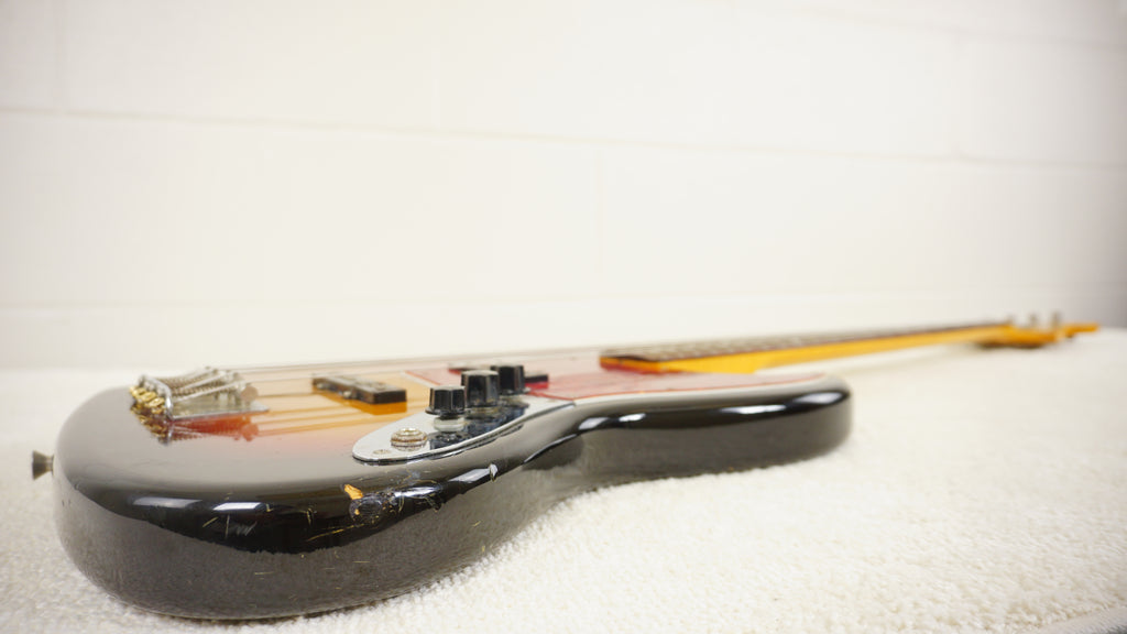 Fender Japan Jazz Bass - 3 Tone Sunburst 1993-94 w/ Hard Case