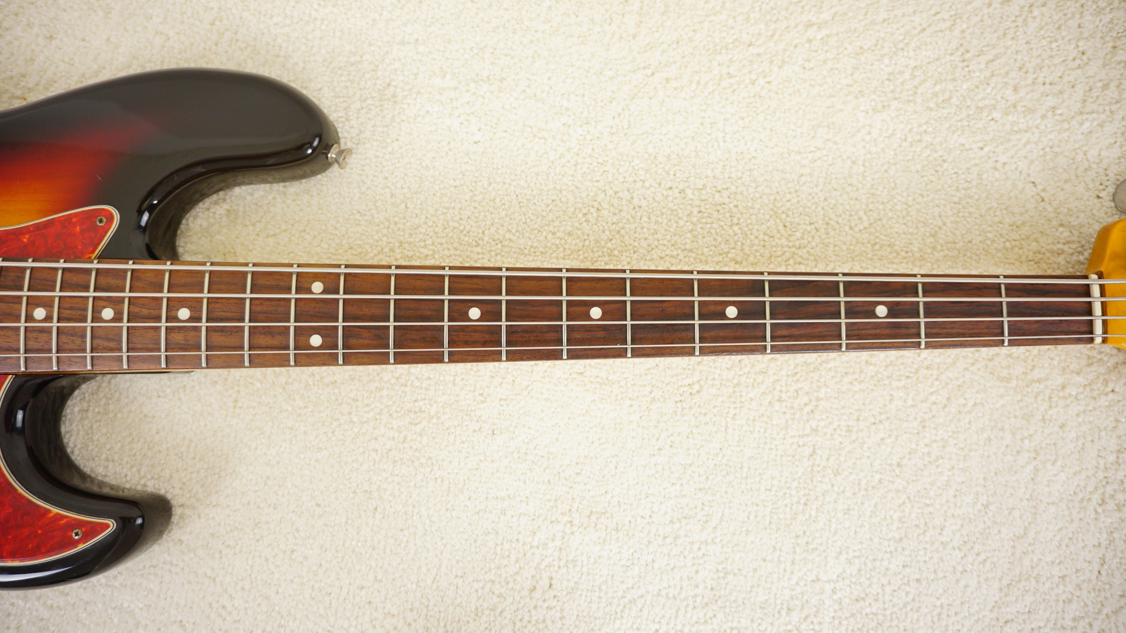 Fender Japan Jazz Bass - 3 Tone Sunburst 1993-94 w/ Hard Case