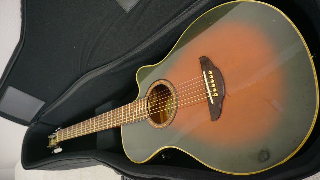 Yamaha APX-4A Acoustic Electric Guitar Sunburst w/ Soft Case