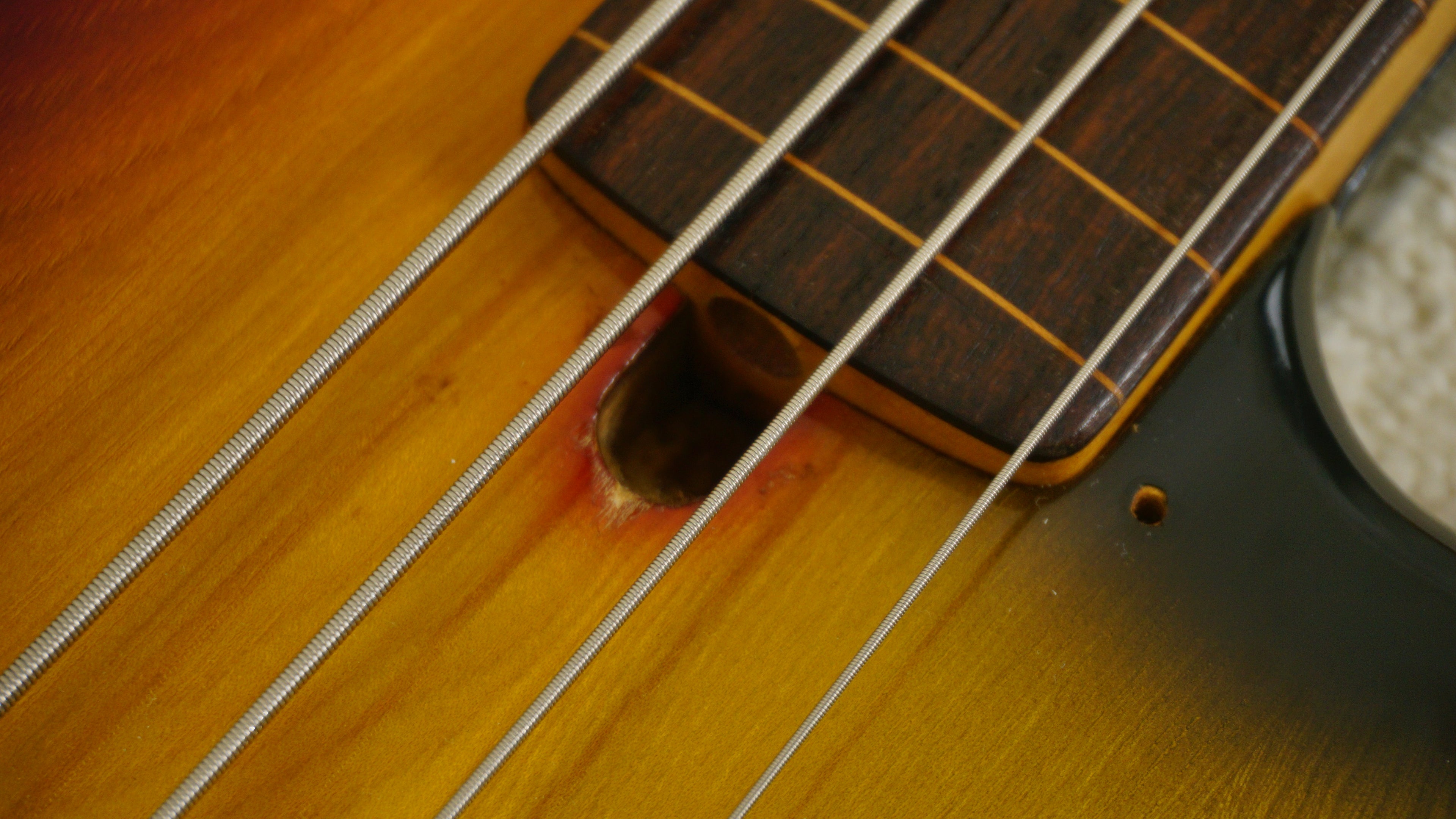 1980 Greco Super Sound Fretless Bass MIJ 3-Tone Sunburst