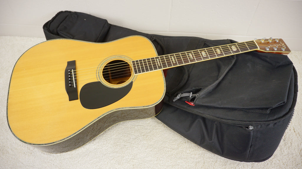 Morris W-50 MIJ Dreadnought Acoustic Guitar w/ Hard Case