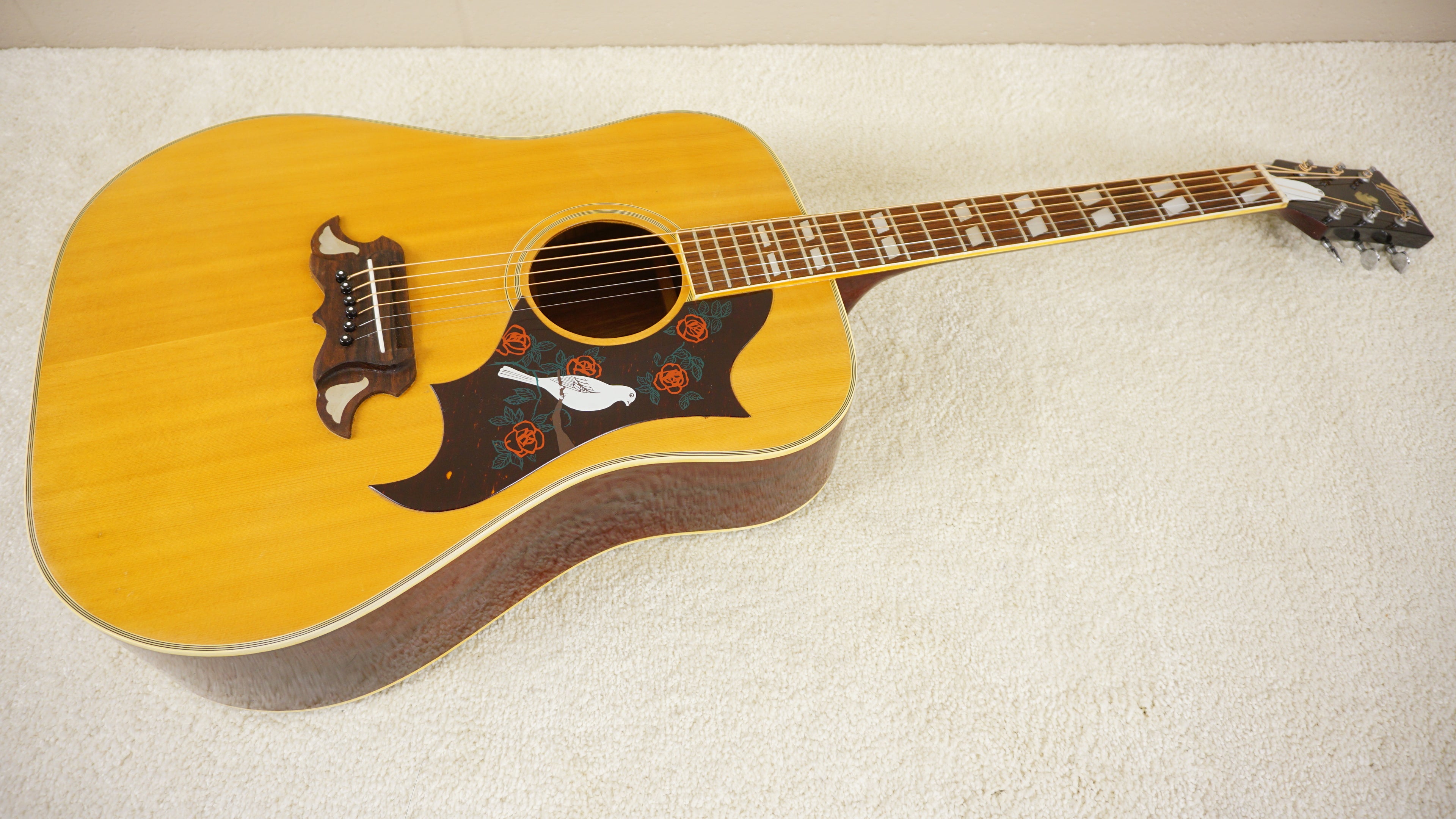 Tomson Hummingbird Custom MIJ Acoustic Guitar w/ Hard Case