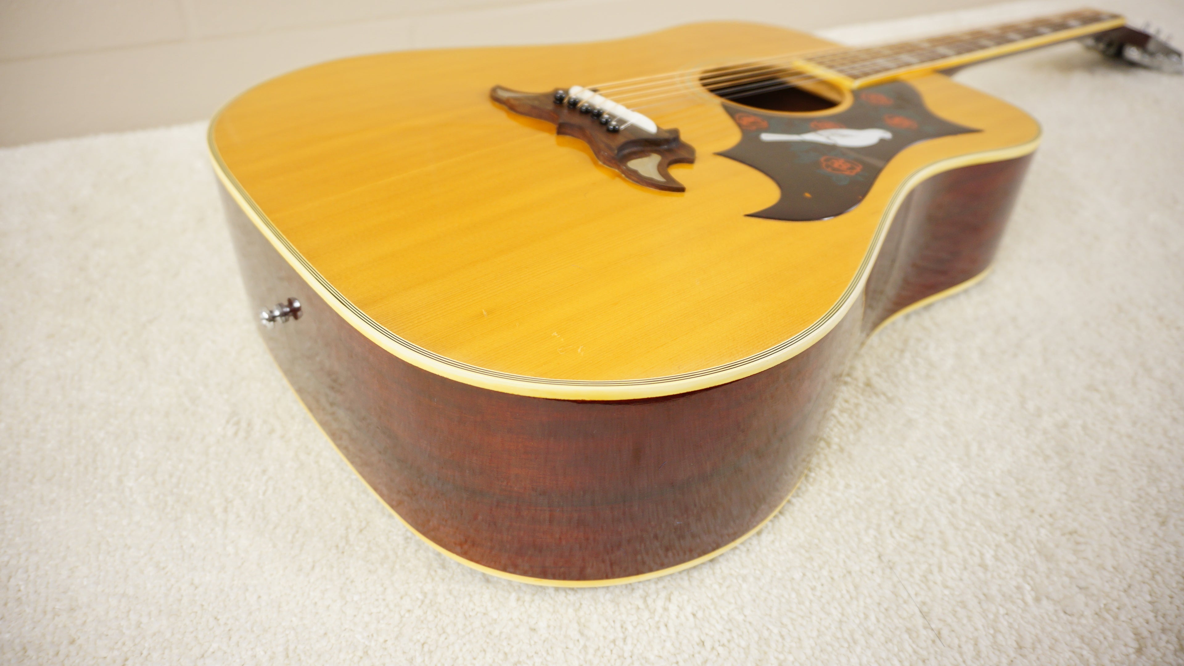 Tomson Hummingbird Custom MIJ Acoustic Guitar w/ Hard Case