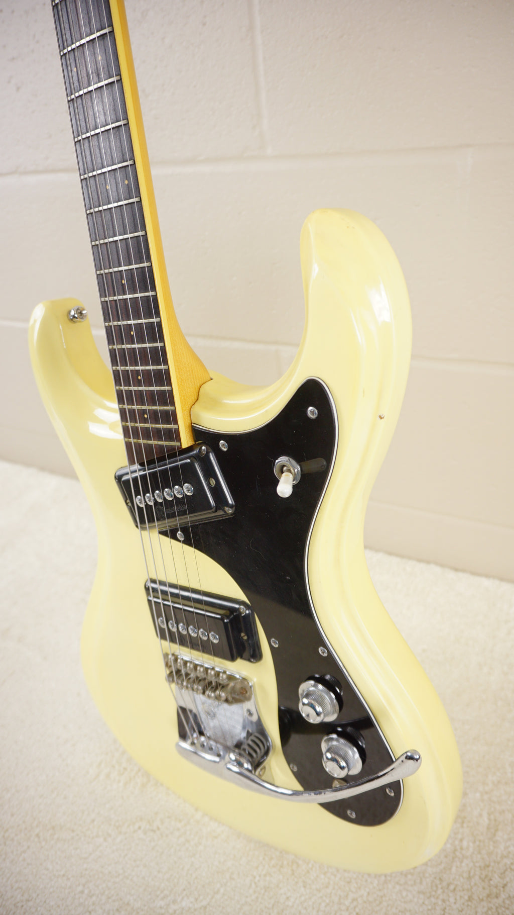 Mosrite Firstman Avenger White w/ Vibrato Vintage Electric Guitar Japan