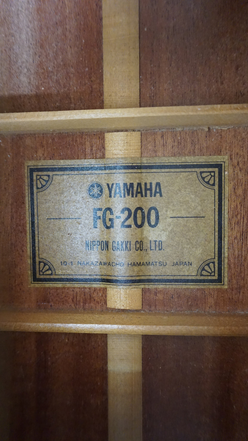 Yamaha FG-200 Vintage MIJ Dreadnought Acoustic Guitar w/ Hard Case