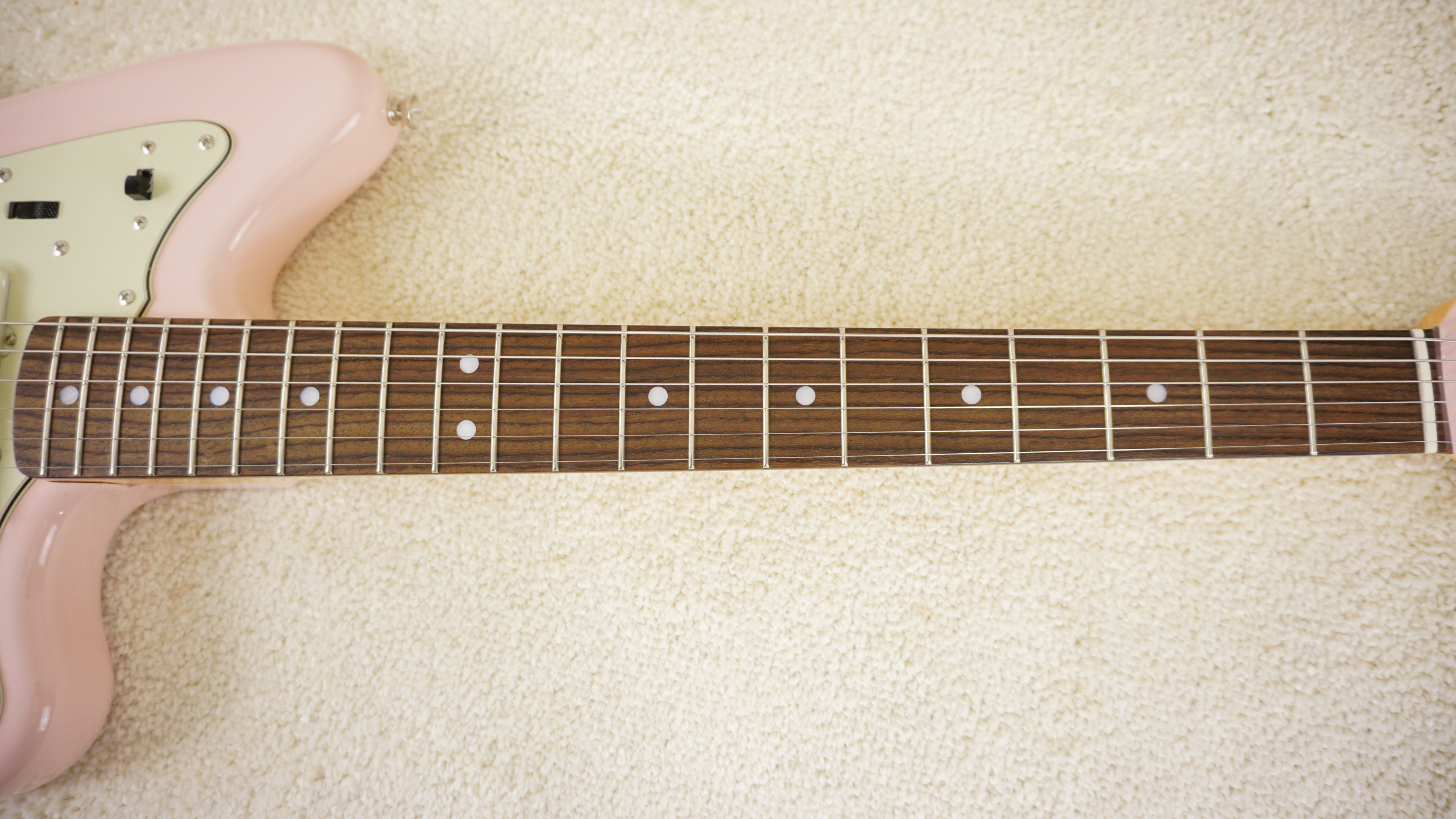 Fender Japan FSR Traditional II 60s Jazzmaster Shell Pink Matching Head 2026