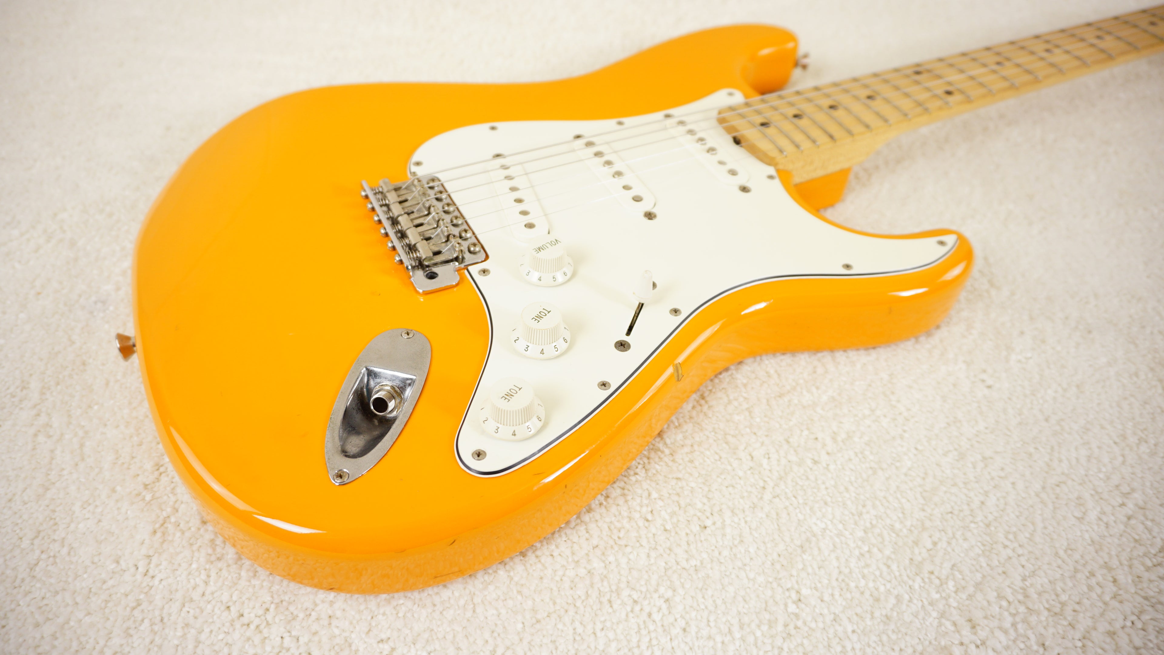 Fender Japan Stratocaster Orange - Maple Neck - 1997 - 2000