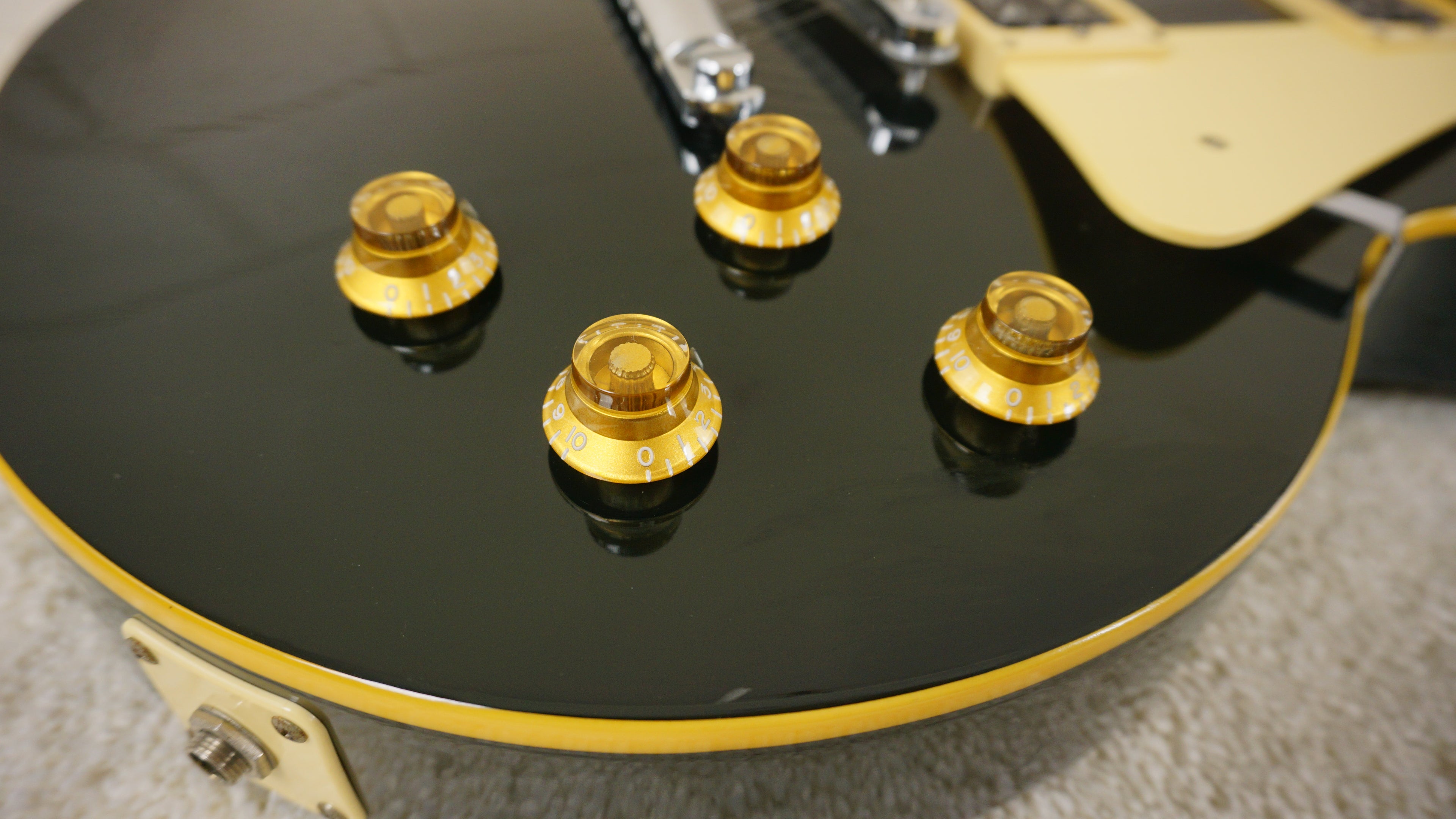 1977 Greco EG700 Standard Black Vintage Japan w/ Hard Case