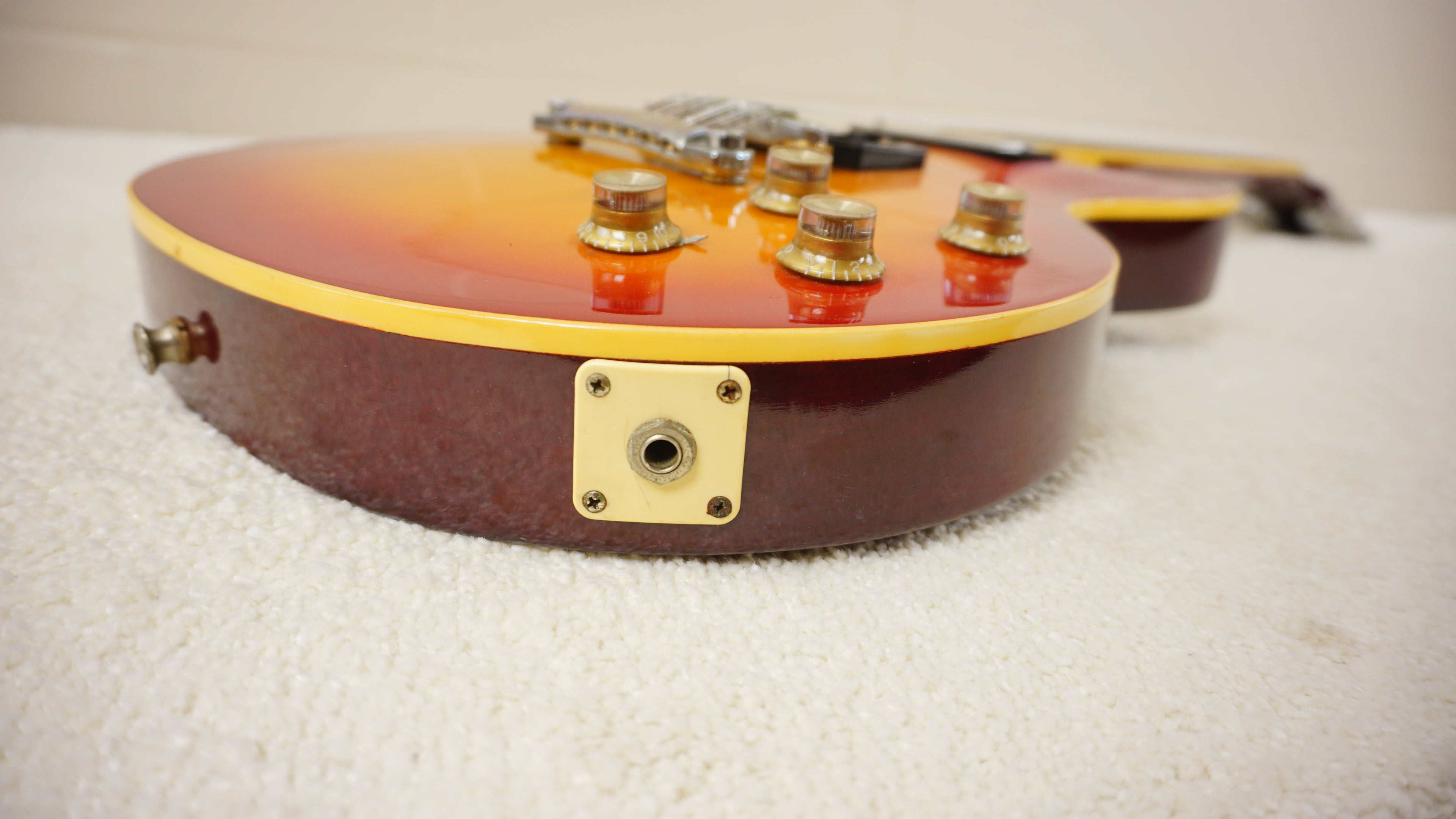 Aria Pro II Standard Cherry Burst Vintage MIJ Single Cut