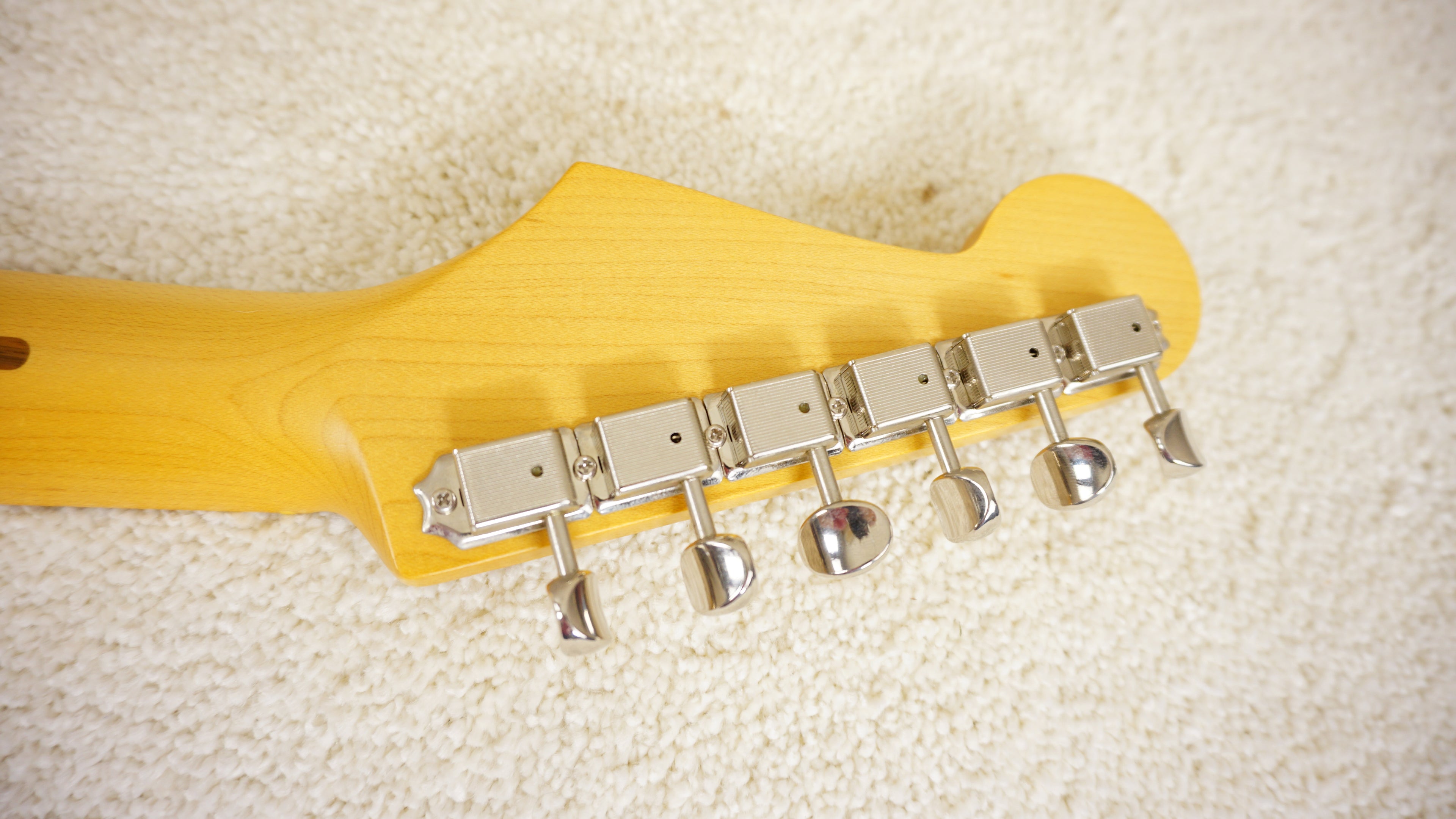 2022 Fender Japan JV Modified '50s Stratocaster HSS 2-Color Sunburst