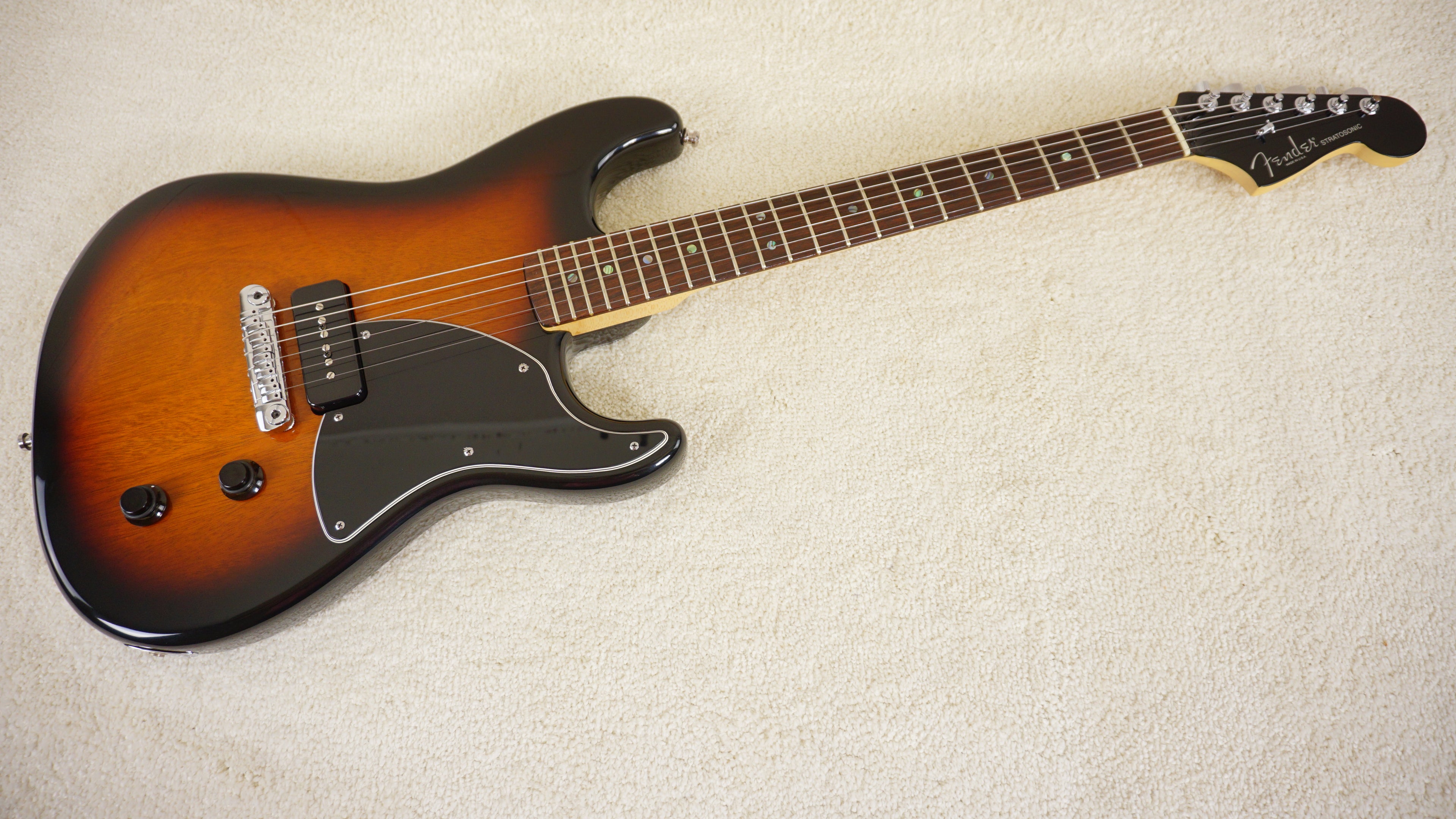 2004 Fender Strat-o-Sonic Dove I Brown Sunburst USA w/ Hard Case