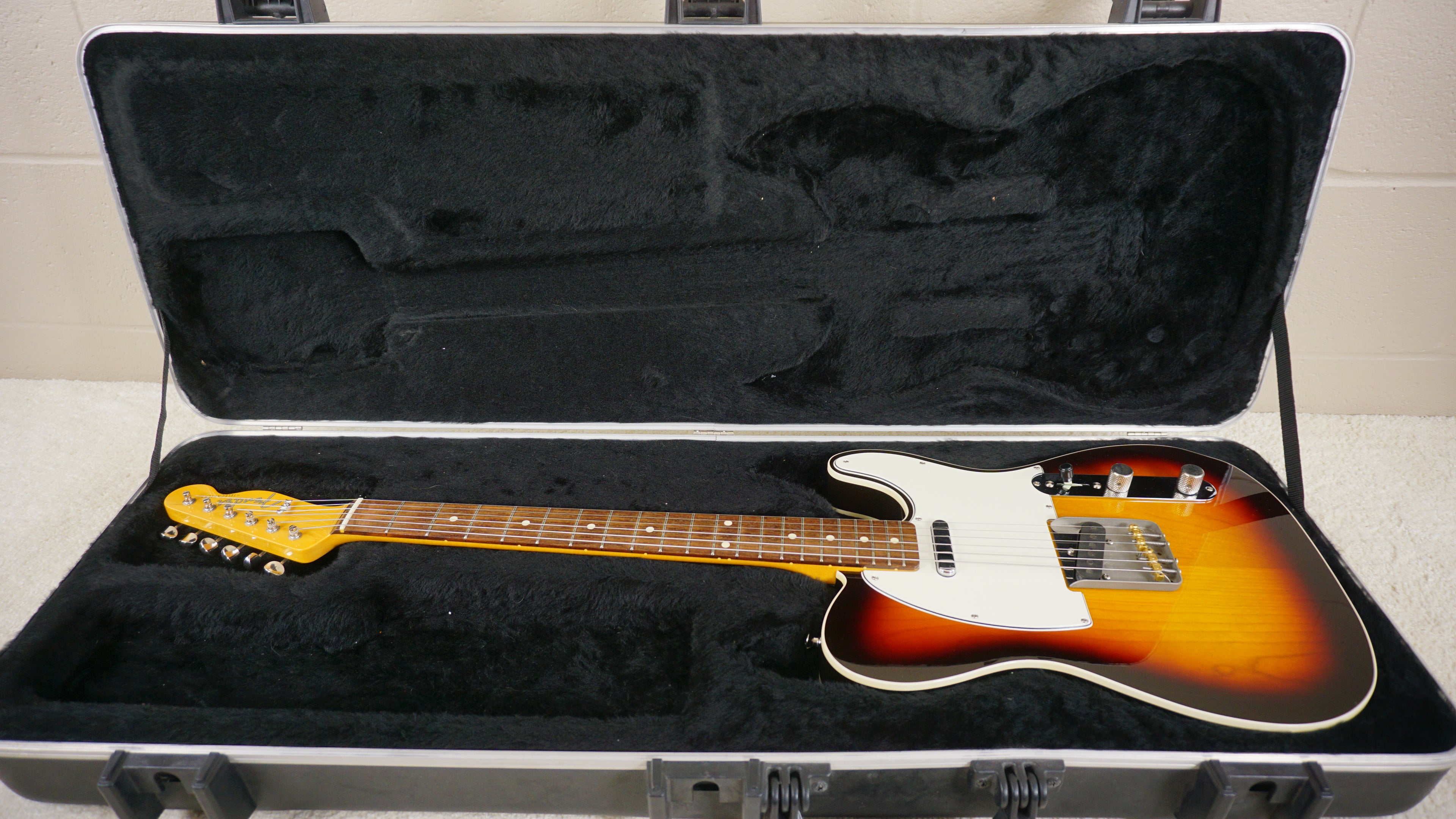 2016 Fender Japan Exclusive Classic '60s Tele Custom 3TS w/ Deluxe Case