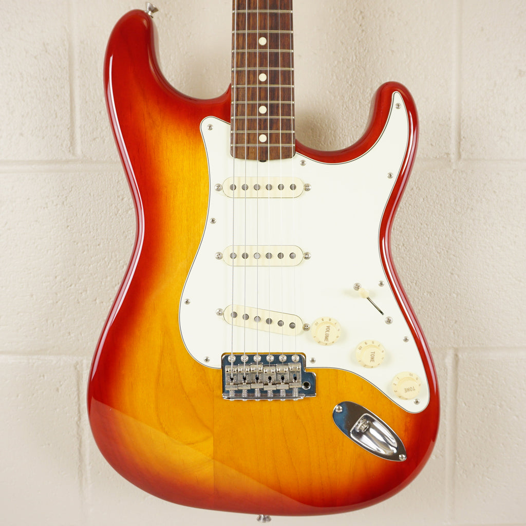 2016 Fender Japan Exclusive Classic 60s Stratocaster - Sienna Sunburst