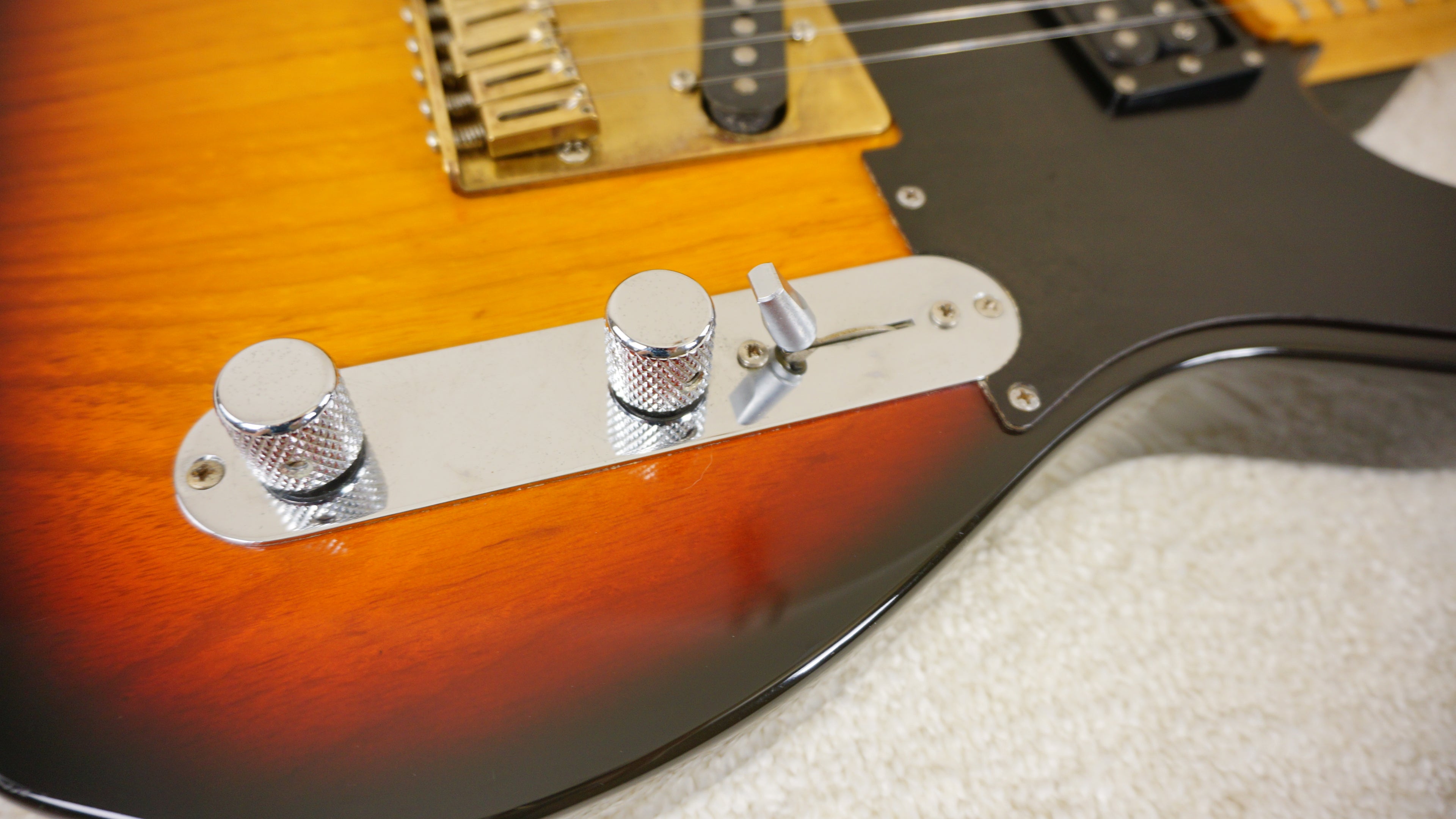 Fender Japan TL67-650SPL '67 Telecaster 3-Tone Sunburst
