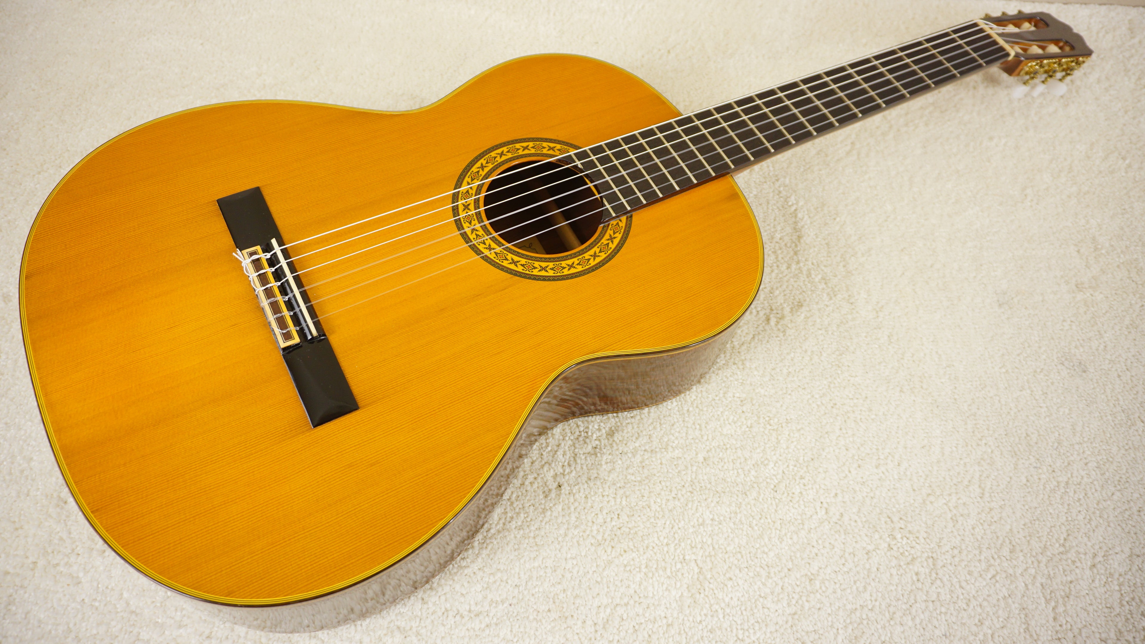 1982 Takamine No. 30 Handcrafted Classical Guitar MIJ w/ Hard Case