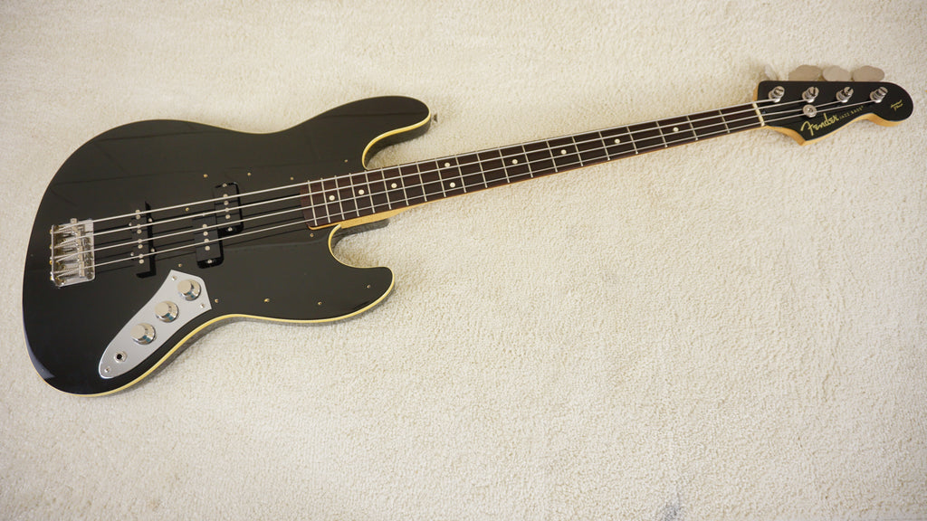 2006-08 Fender Japan AJB-66 Aerodyne Jazz Bass Black Matching Headstock