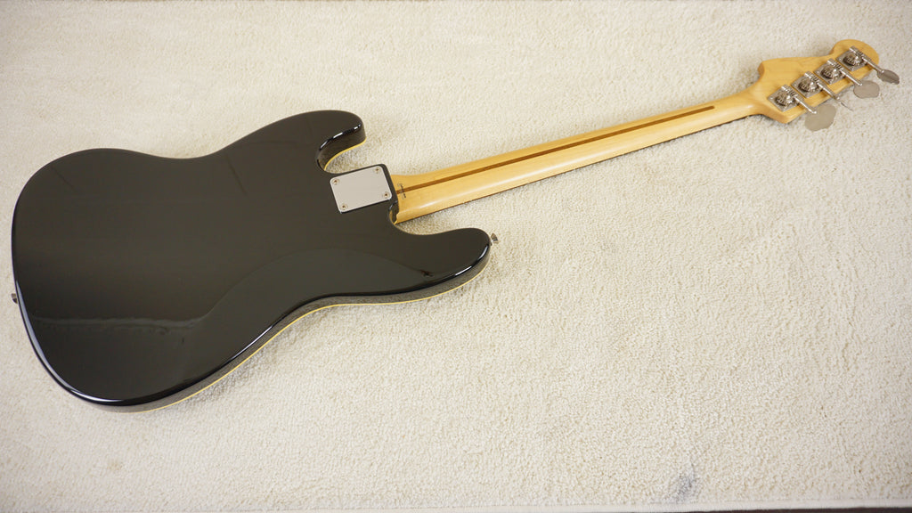 2006-08 Fender Japan AJB-66 Aerodyne Jazz Bass Black Matching Headstock