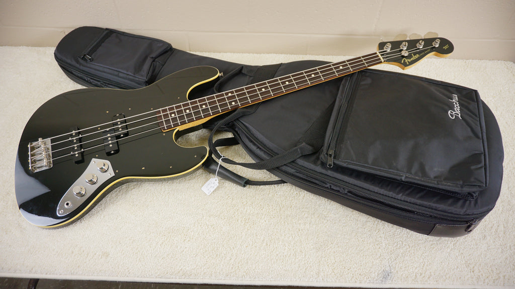 2006-08 Fender Japan AJB-66 Aerodyne Jazz Bass Black Matching Headstock
