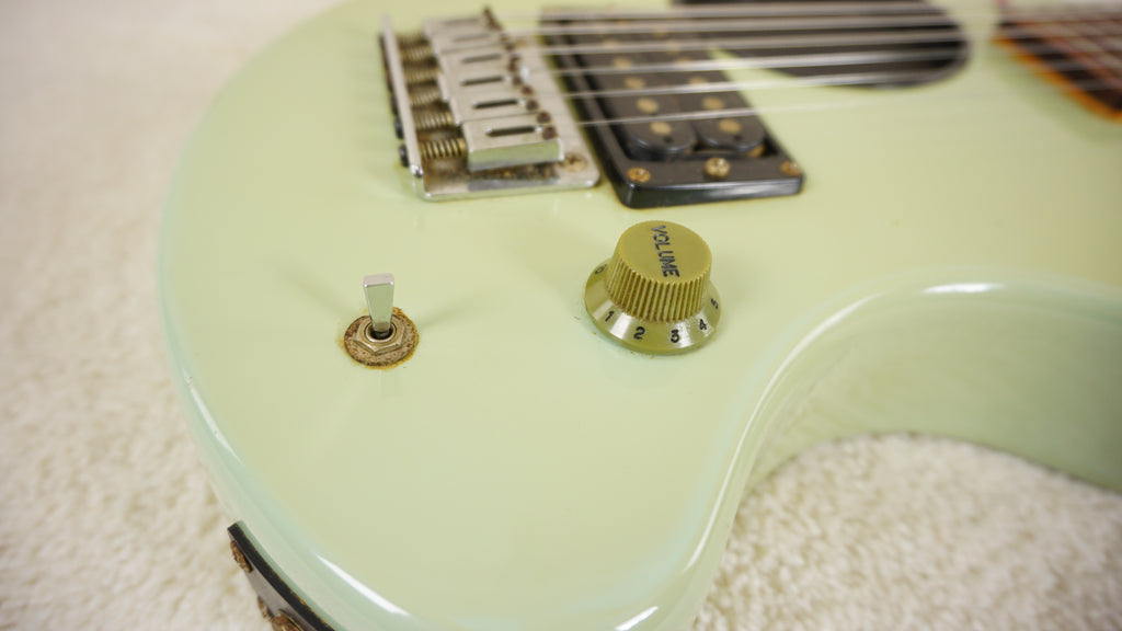 Fernandes ZO-3 Mint Green Travel Guitar w / Built-in Speaker