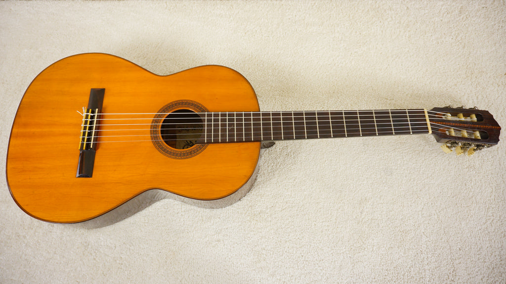 Vintage Yoshino Tokyo Kiku Handcrafted Classical Guitar Toku Ichi-Go MIJ