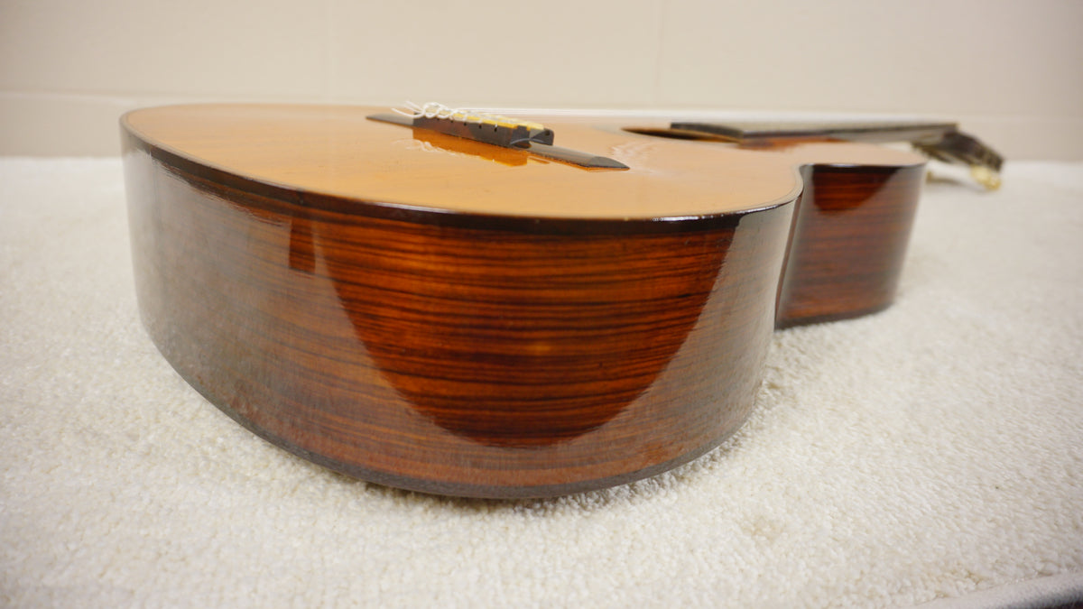 Vintage Yoshino Tokyo Kiku Handcrafted Classical Guitar Toku Ichi-Go MIJ