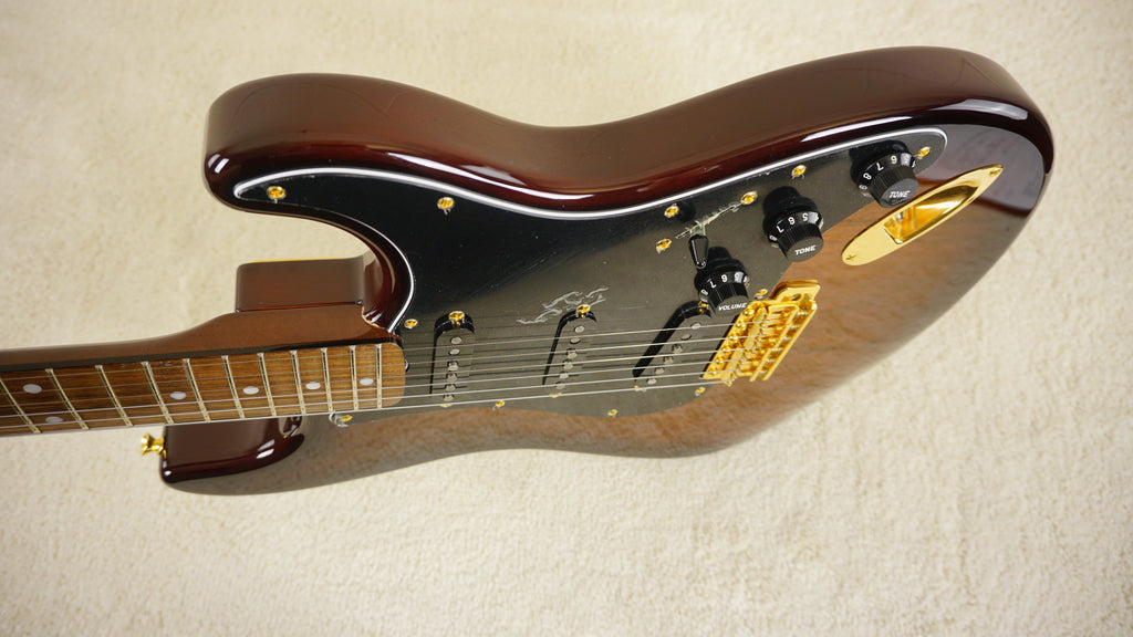 Fender FSR MIJ Traditional 60s Stratocaster Walnut Gold 2024 Rare w/ Tweed Case