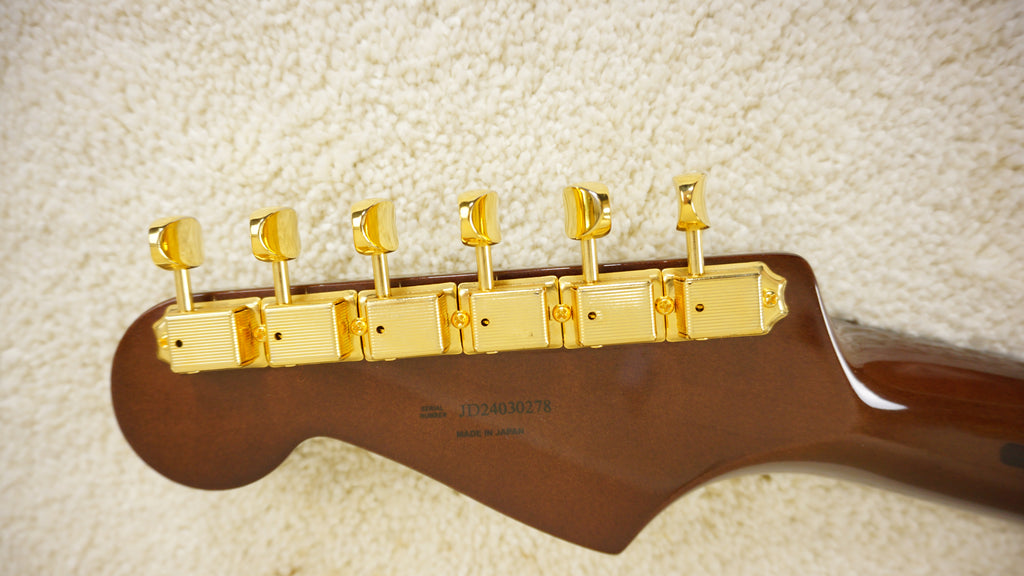 Fender FSR MIJ Traditional 60s Stratocaster Walnut Gold 2024 Rare w/ Tweed Case