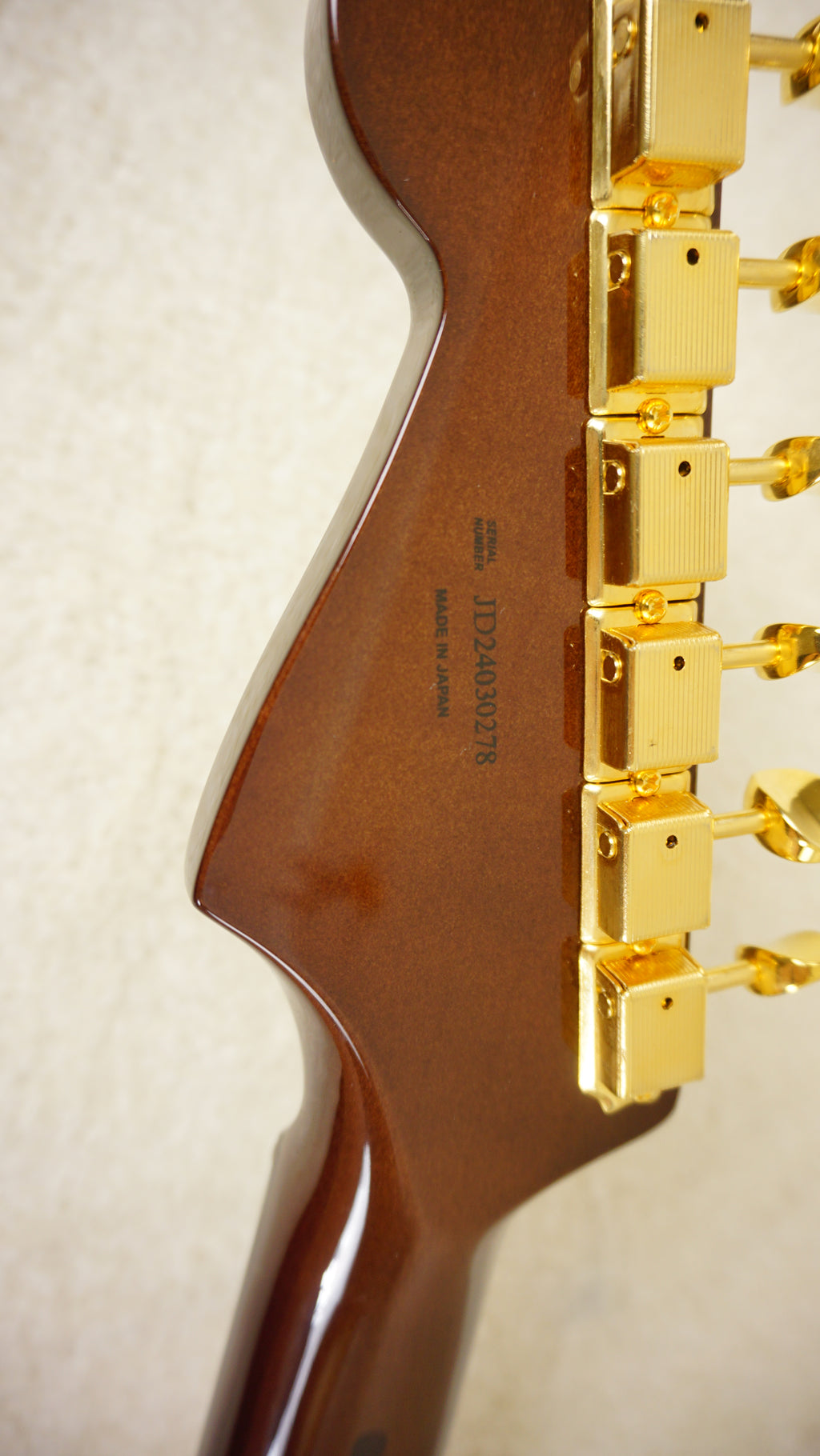Fender FSR MIJ Traditional 60s Stratocaster Walnut Gold 2024 Rare w/ Tweed Case