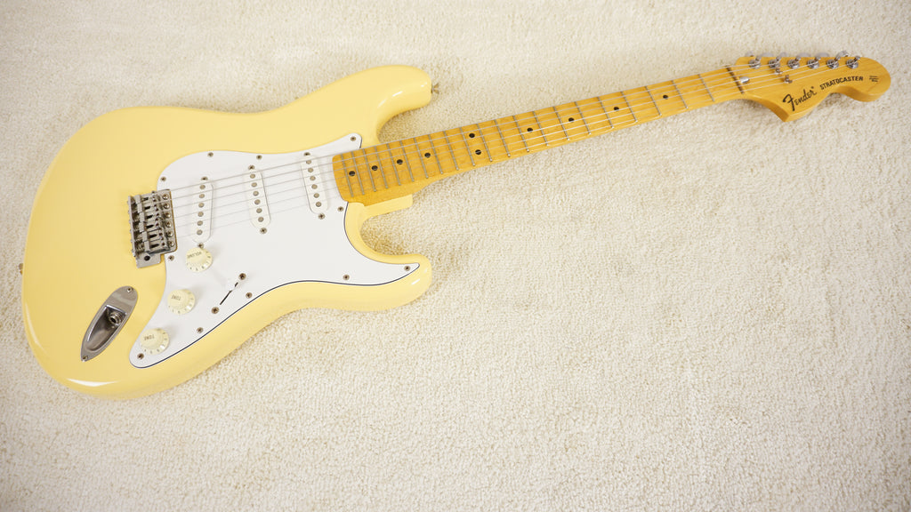 Fender Japan 2004 ST-72-86DSC Stratocaster Scalloped Vintage White