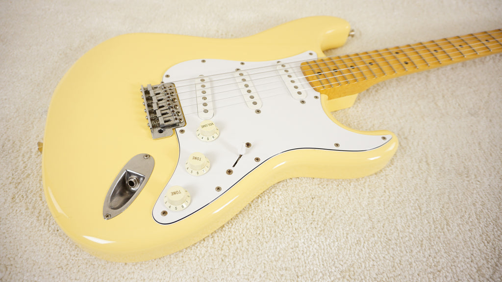 Fender Japan 2004 ST-72-86DSC Stratocaster Scalloped Vintage White